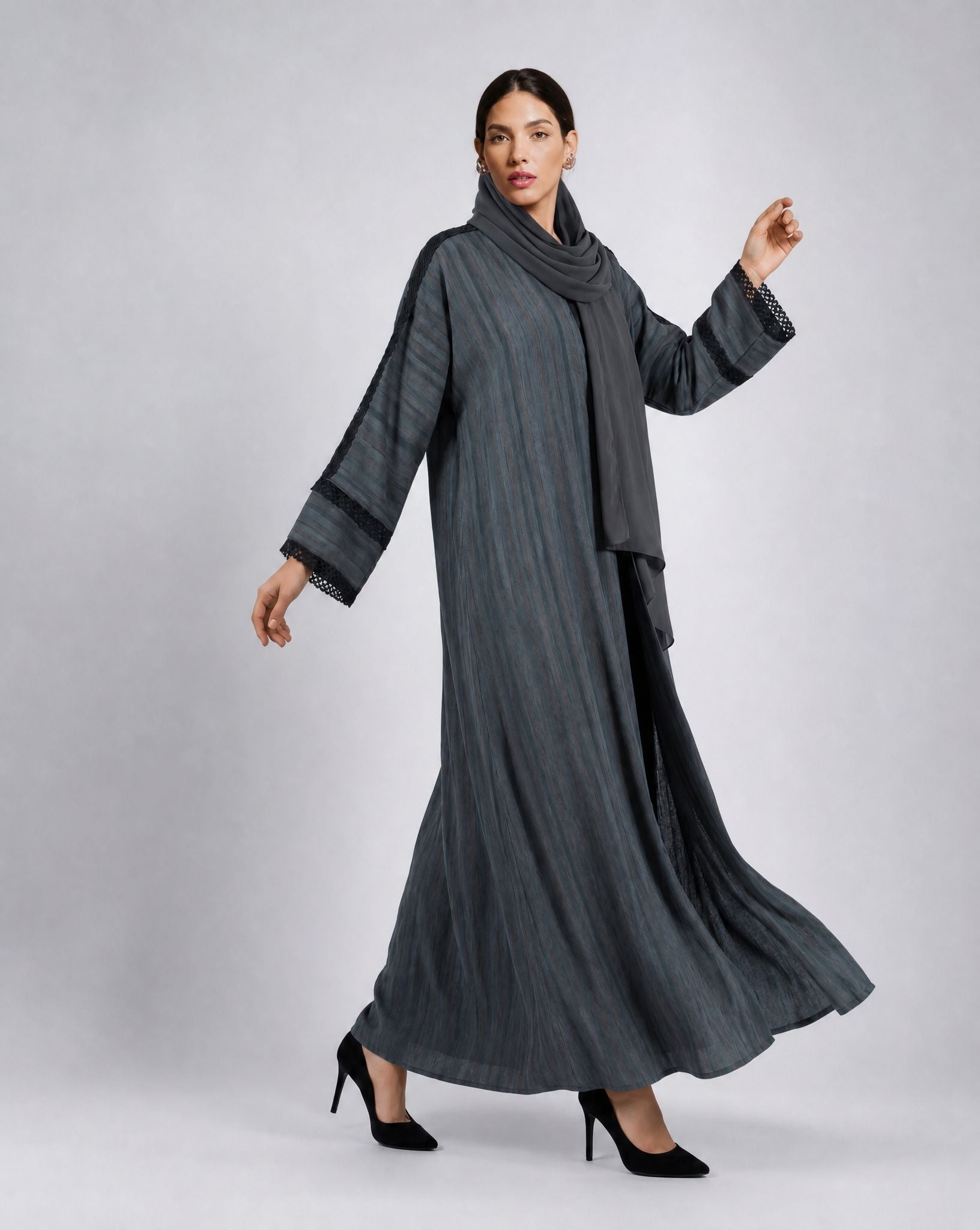 340135-GY ABAYA - PEARL COLLECTION - MIRA Y MANO