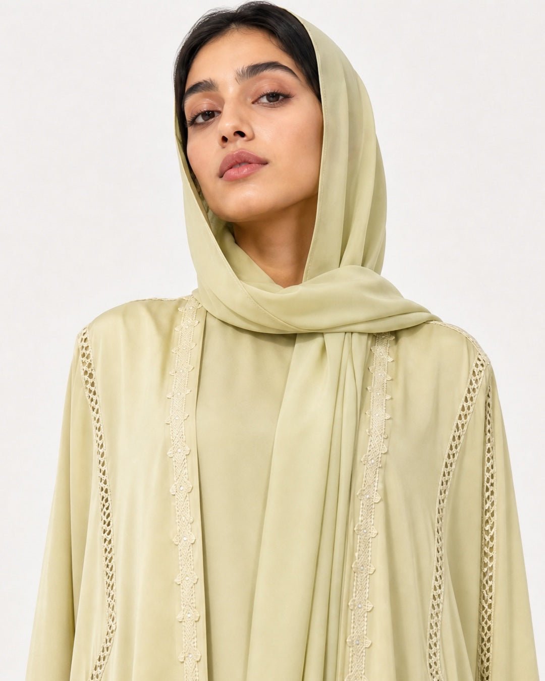 340140 – Yellow Green Silk Abaya - PEARL COLLECTION - MIRA Y MANO