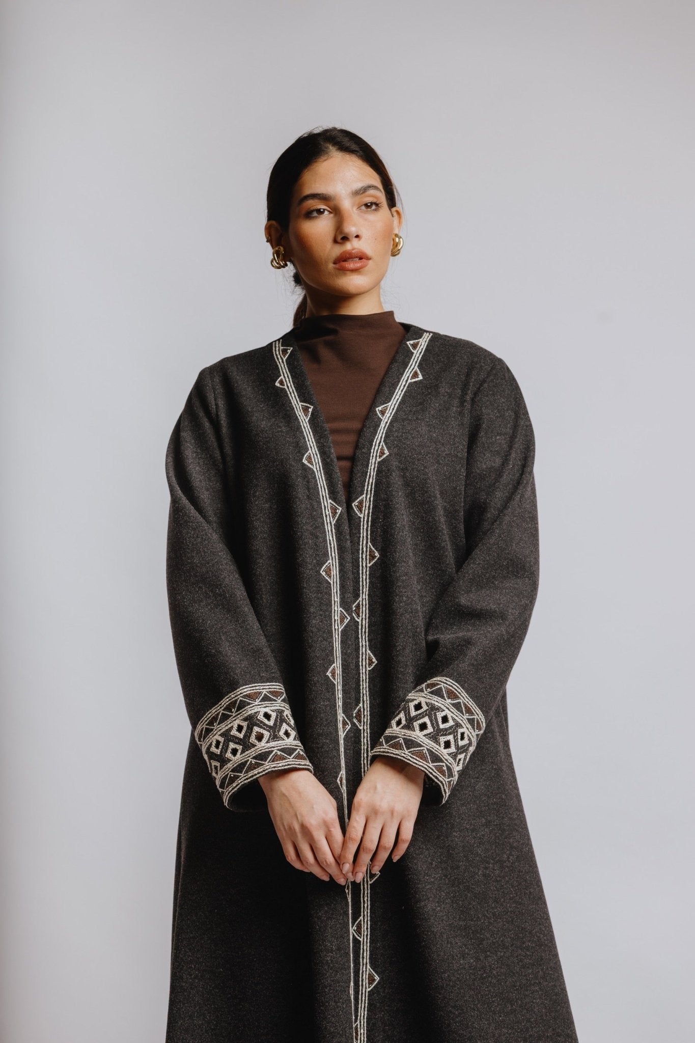 780021 - BR ABAYA - PEARL COLLECTION - MIRA Y MANO