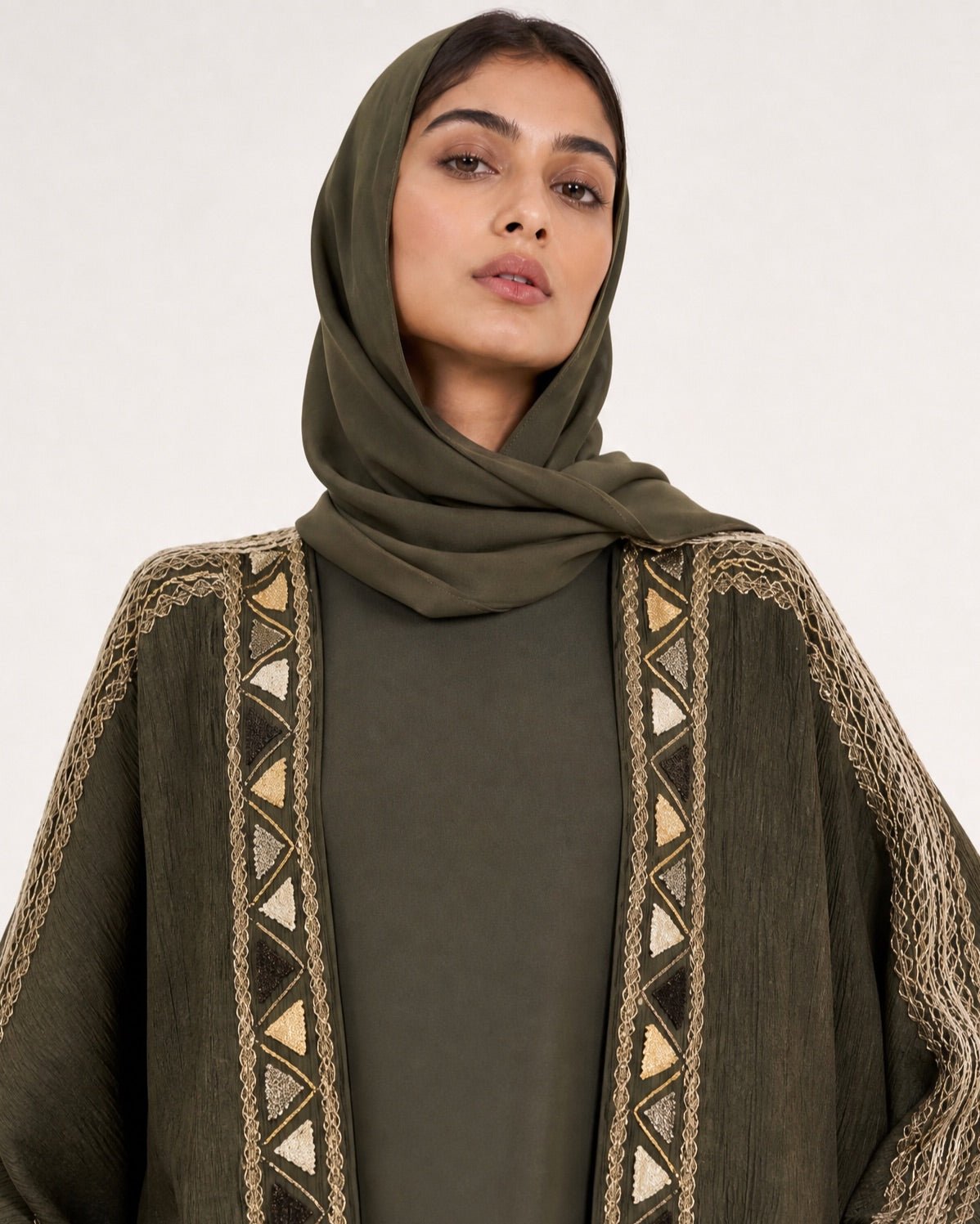 PEC 340097 ABAYA - PEARL COLLECTION - MIRA Y MANO