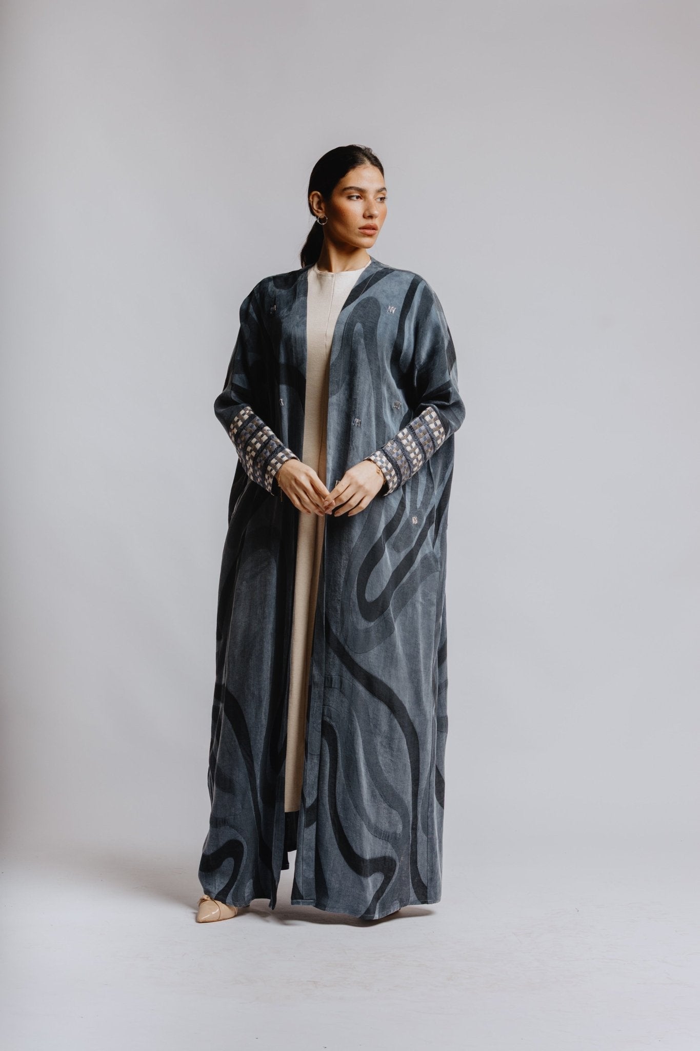 PEC 340101 ABAYA - PEARL COLLECTION - MIRA Y MANO