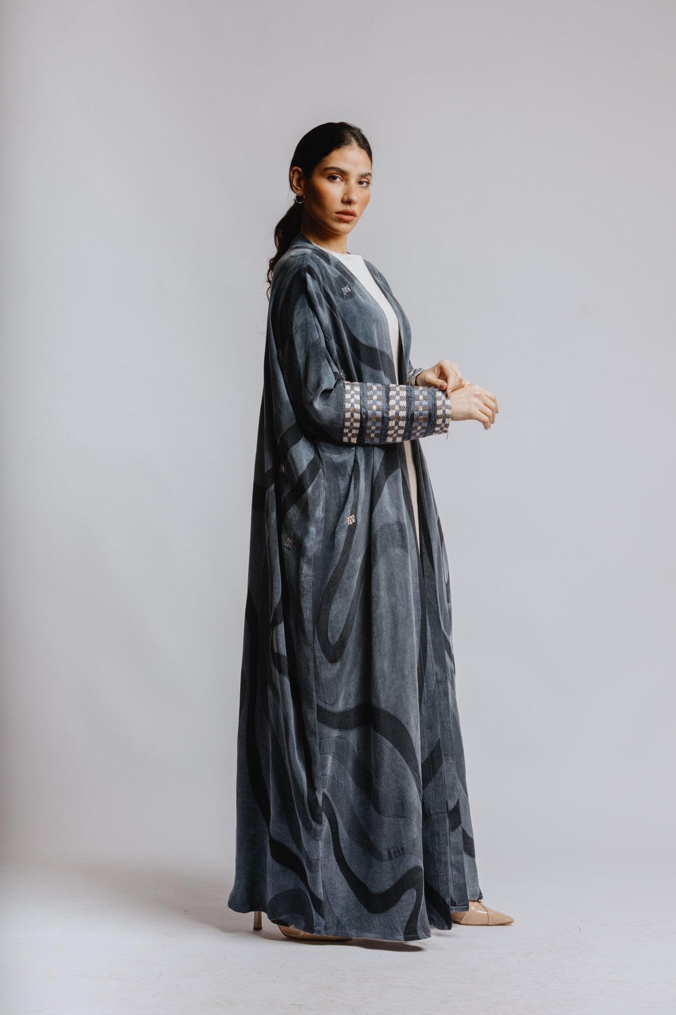 PEC 340101 ABAYA - PEARL COLLECTION - MIRA Y MANO