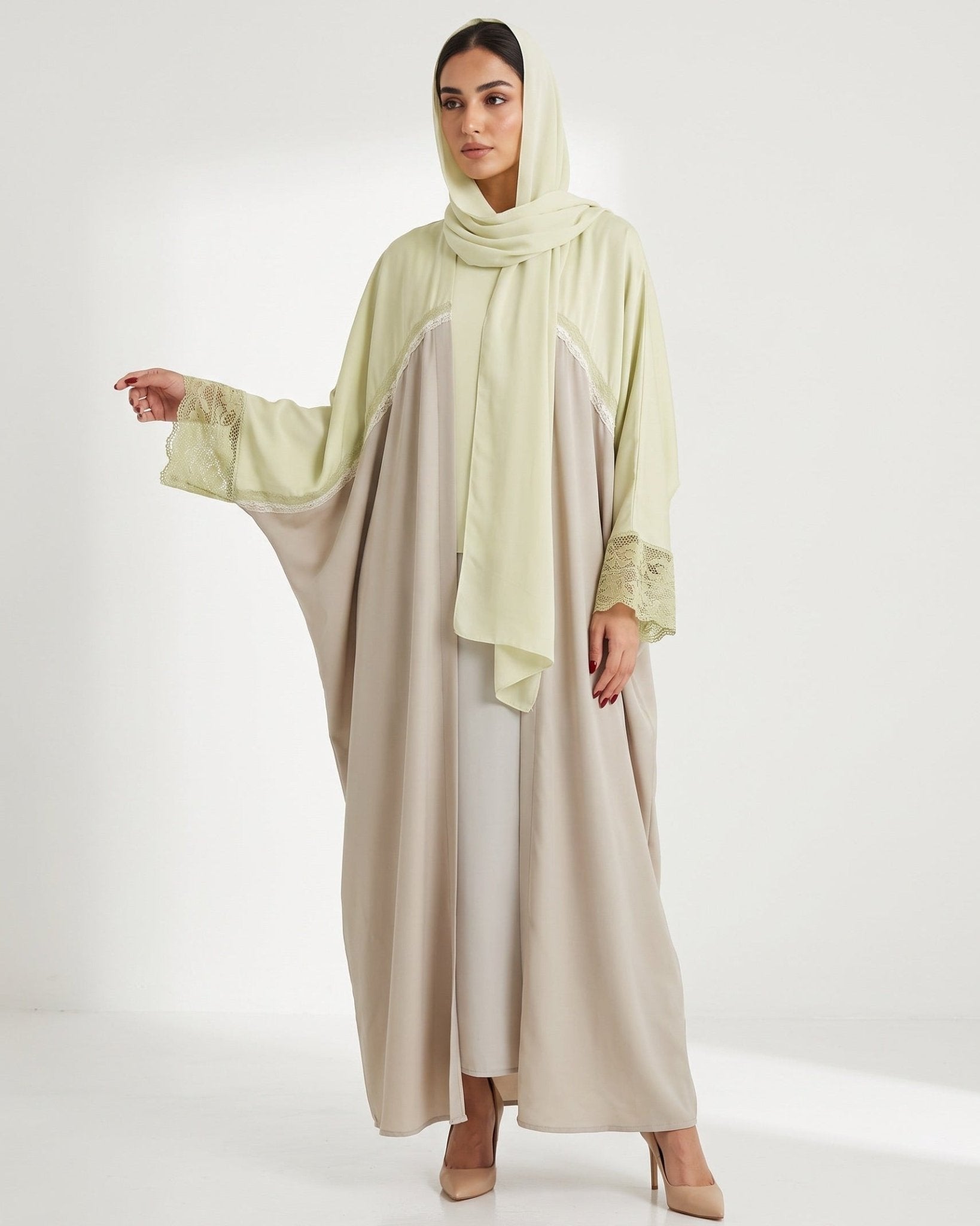 PEC 340149 - Gray Silk Abaya - PEARL COLLECTION - MIRA Y MANO