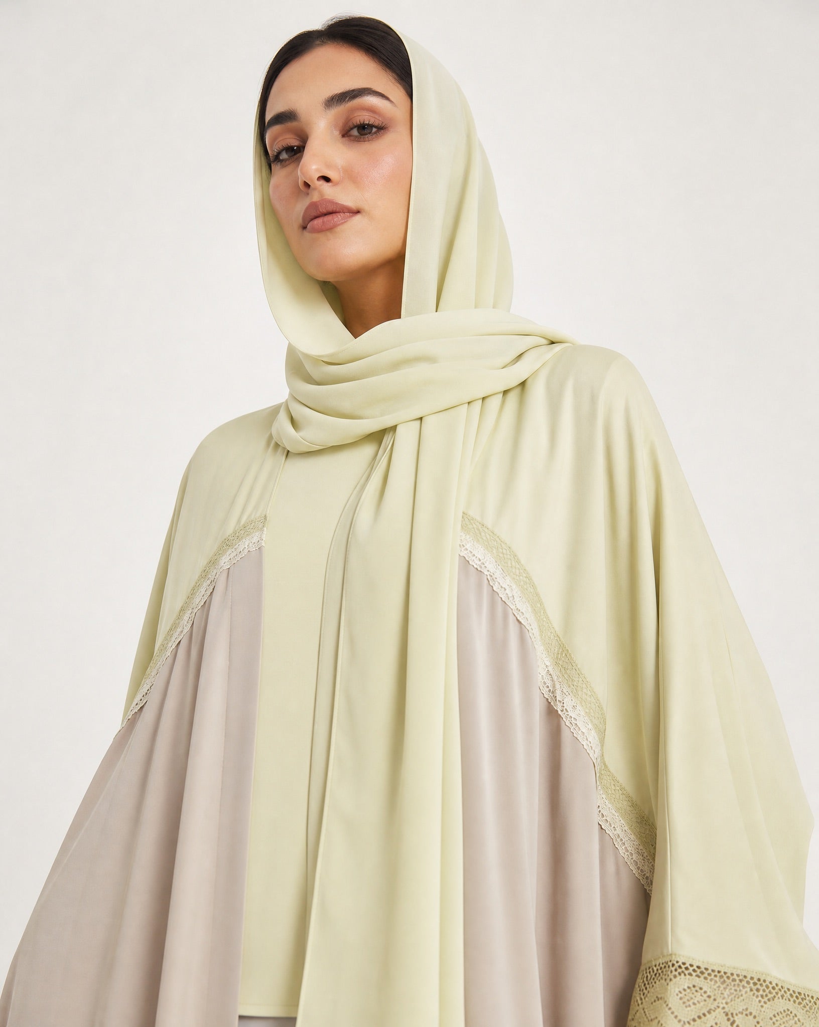 PEC 340149 - Gray Silk Abaya - PEARL COLLECTION - MIRA Y MANO