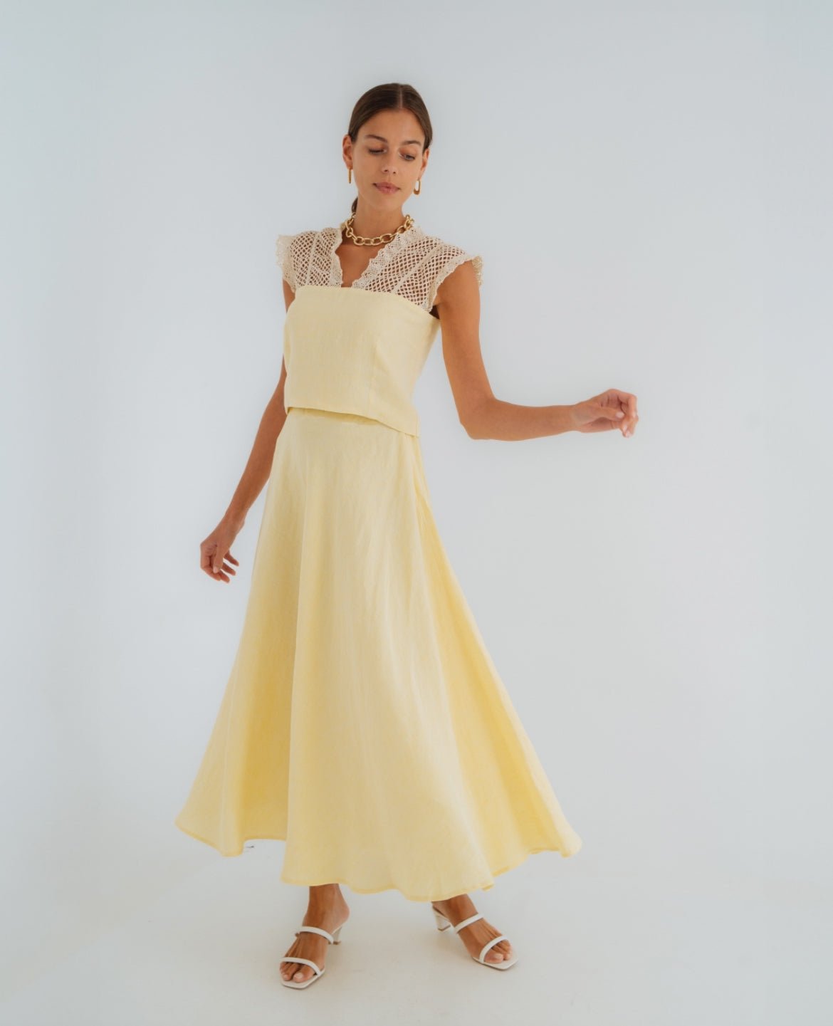 PEC 660 - YL TOP & SKIRT - PEARL COLLECTION - MIRA Y MANO