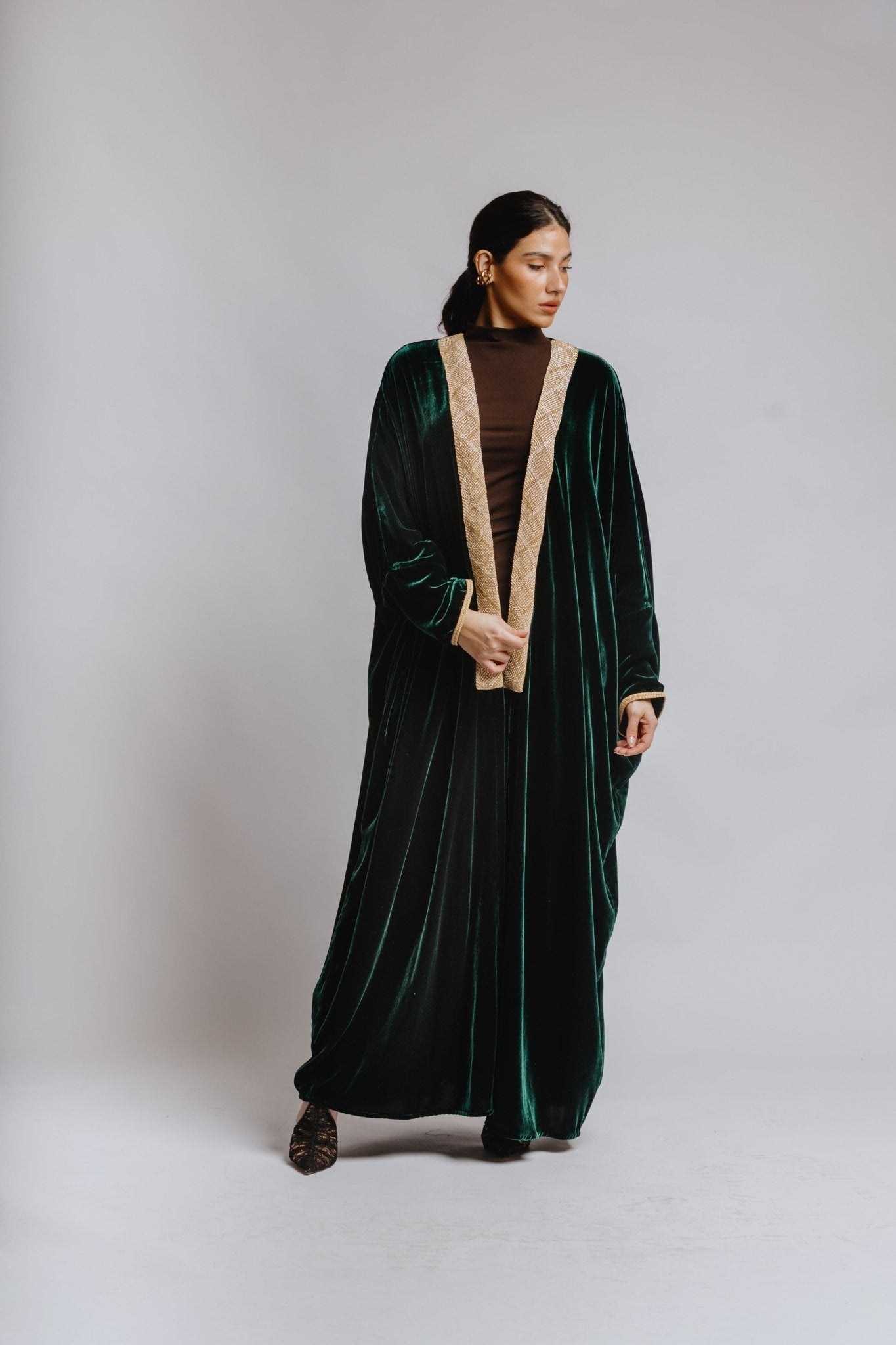 PEC 780025 ABAYA - PEARL COLLECTION - MIRA Y MANO