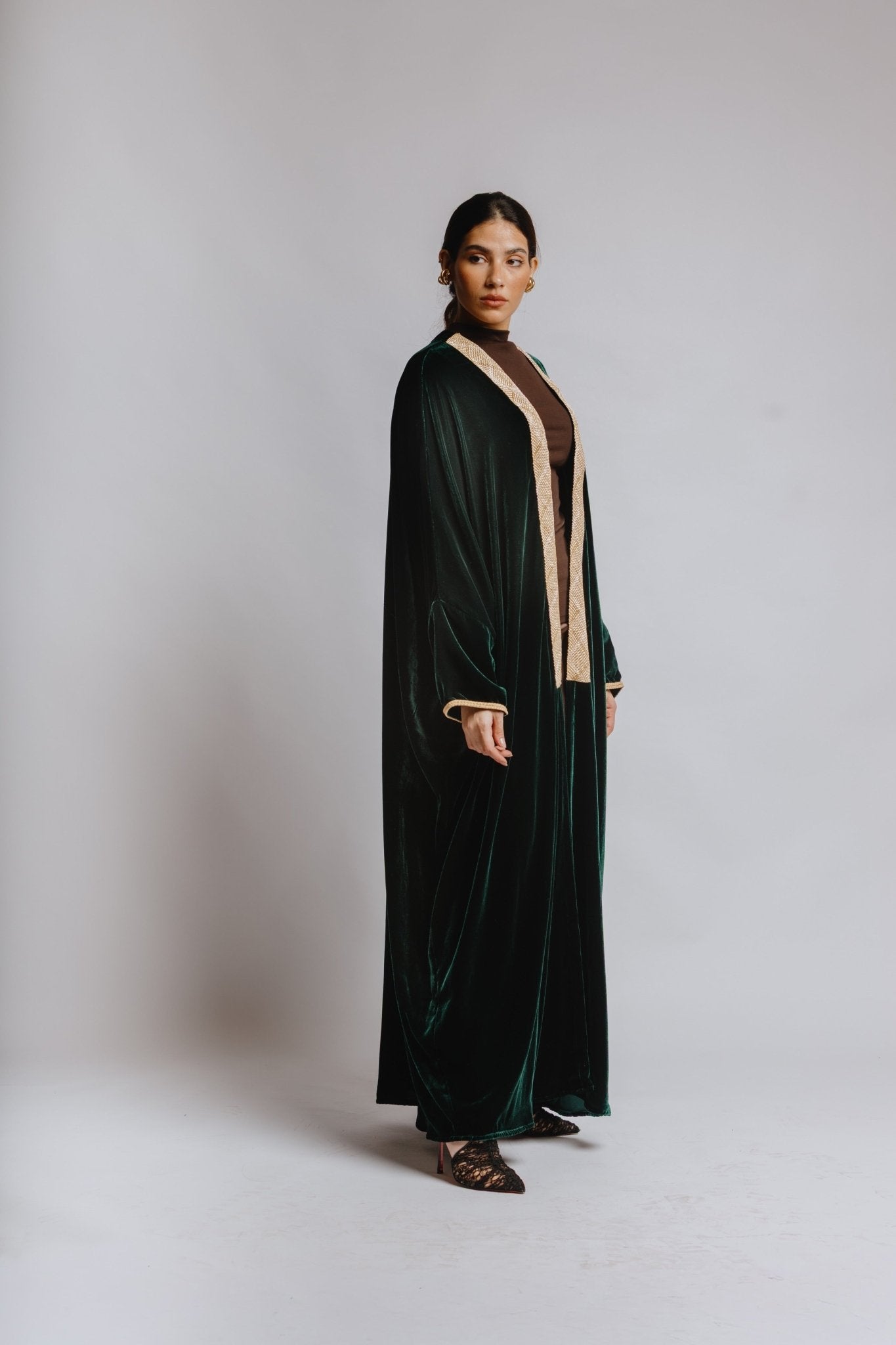 PEC 780025 ABAYA - PEARL COLLECTION - MIRA Y MANO