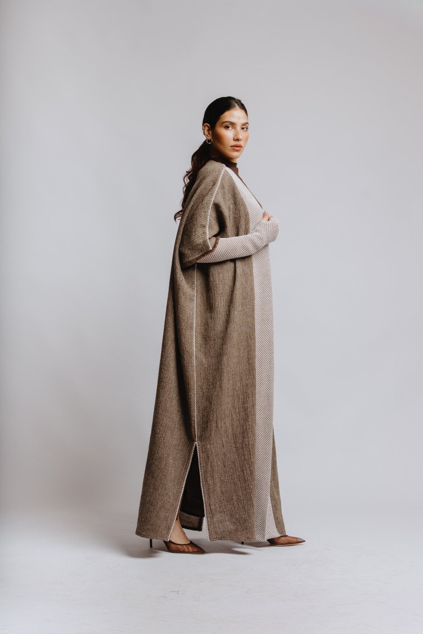 PEC 780026 ABAYA - PEARL COLLECTION - MIRA Y MANO