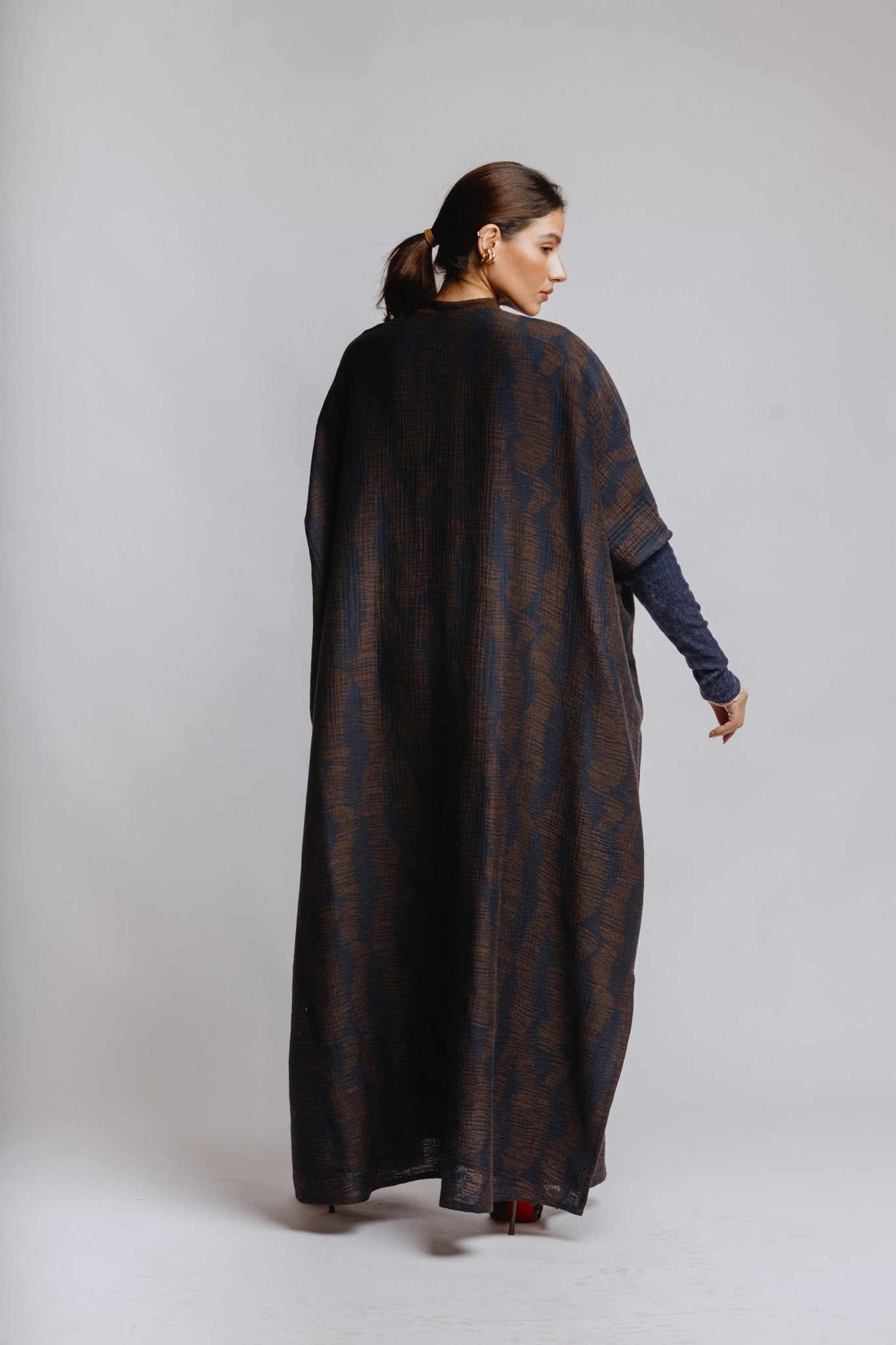 PEC 780027 ABAYA - PEARL COLLECTION - MIRA Y MANO