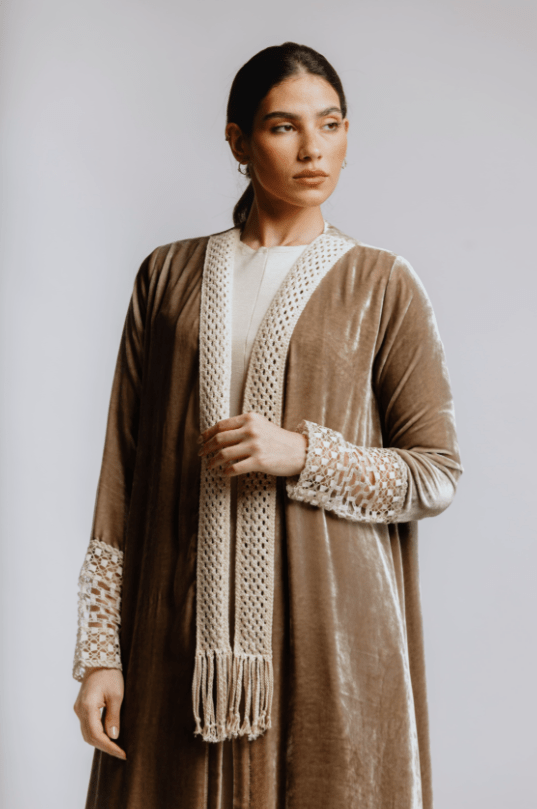 PEC 780031 ABAYA - PEARL COLLECTION - MIRA Y MANO