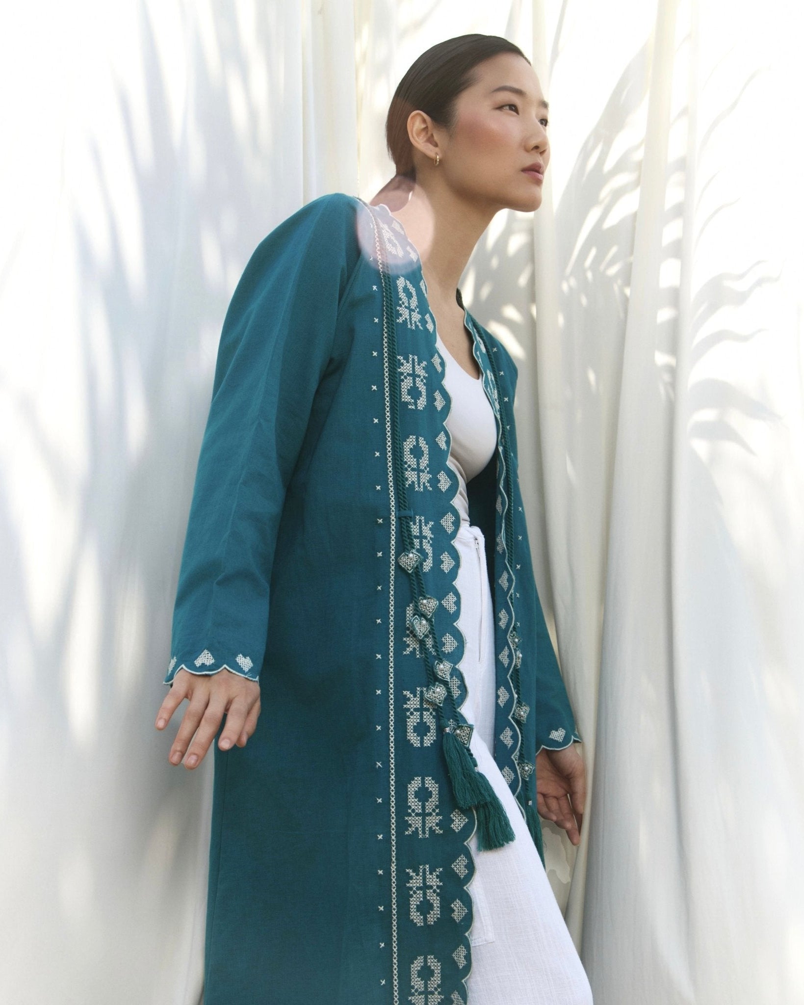 ALEXIS - TL ABAYA - PRIVILEGE OFFICIAL - MIRA Y MANO