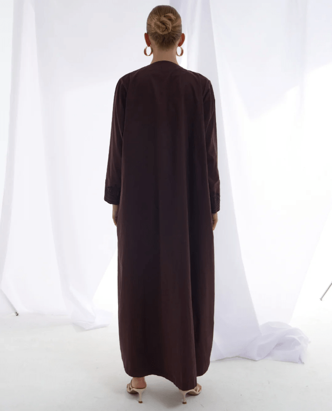 KAIA ABAYA - PRIVILEGE OFFICIAL - MIRA Y MANO