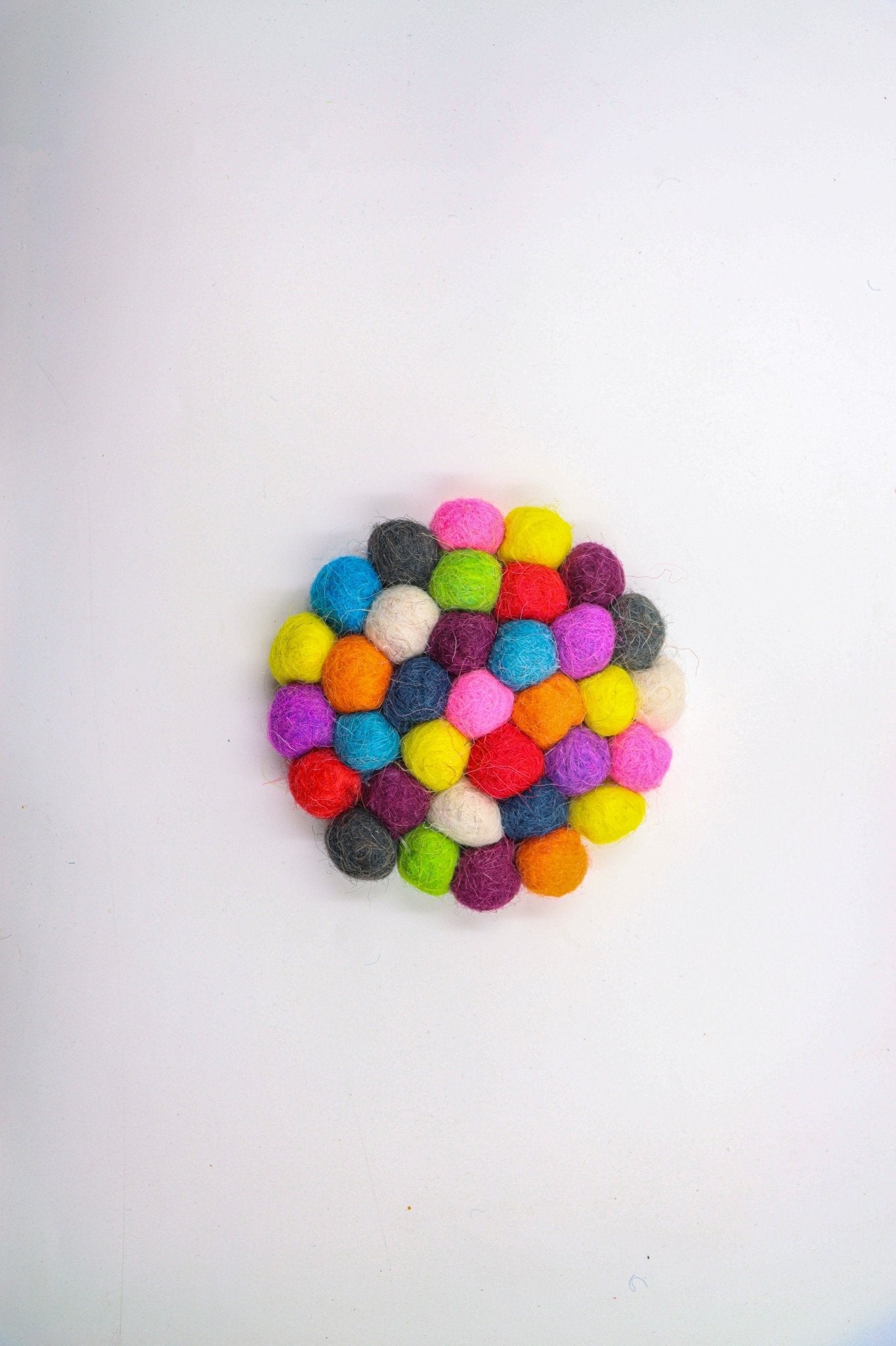 FELT COASTER - ML - PTI - MIRA Y MANO