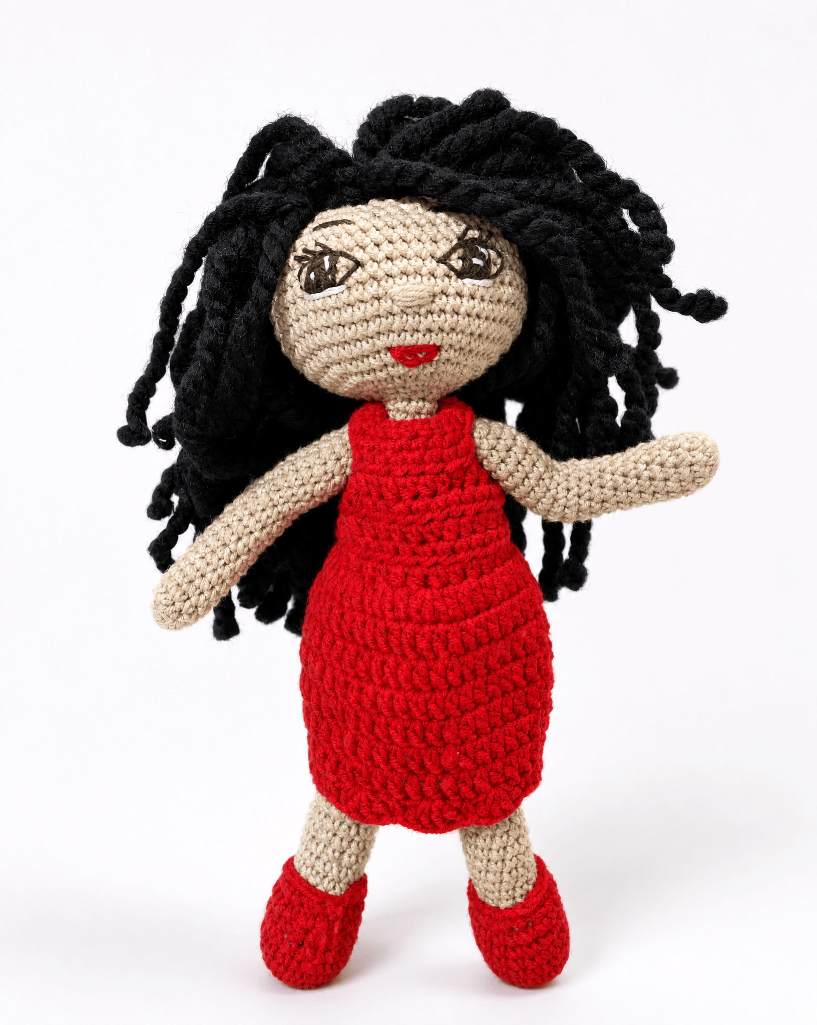 GIRL DOLL RED - PTI - MIRA Y MANO