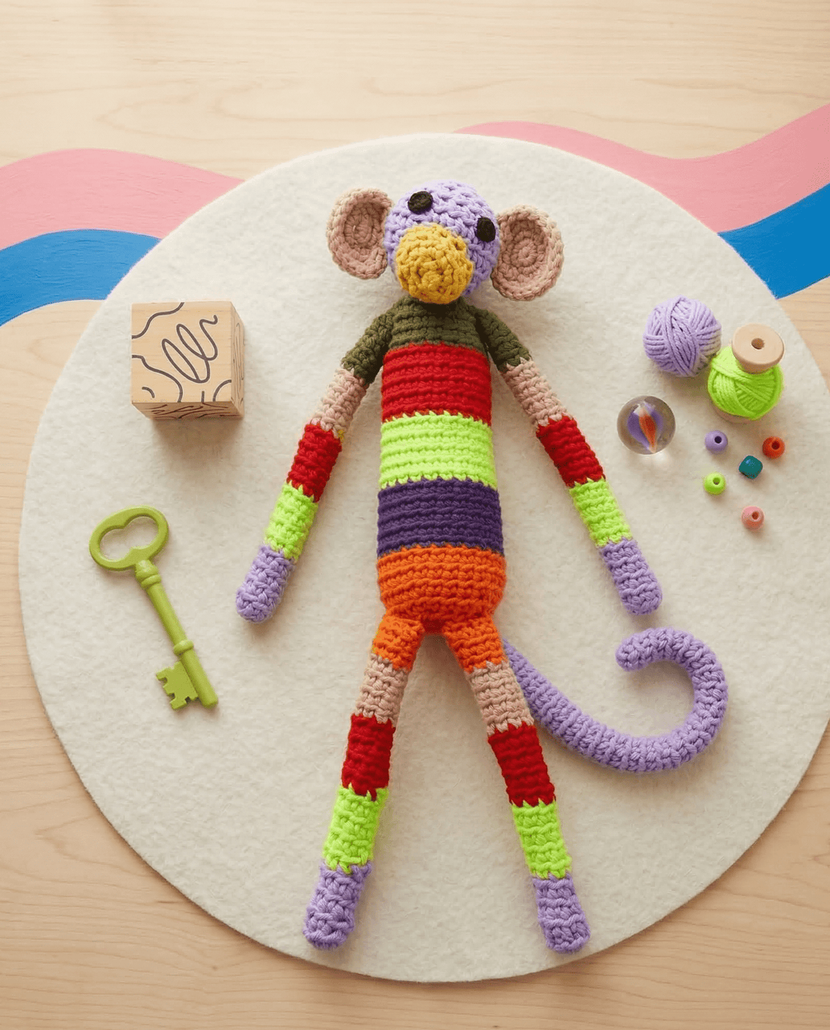MONKEY TOY - PTI - MIRA Y MANO