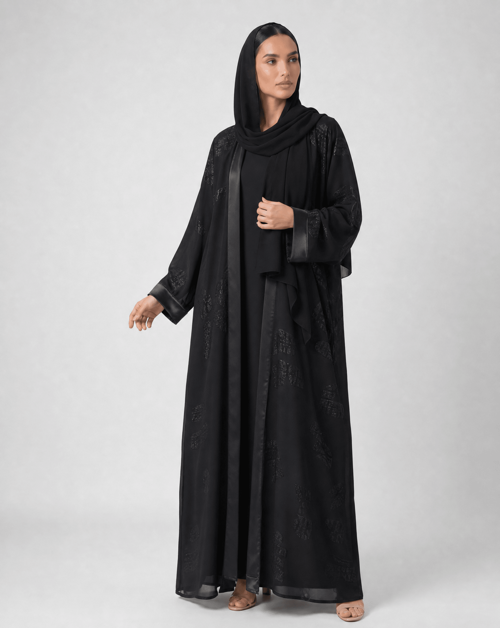 MQE14 ABAYA - QATARIA ABAYA - MIRA Y MANO