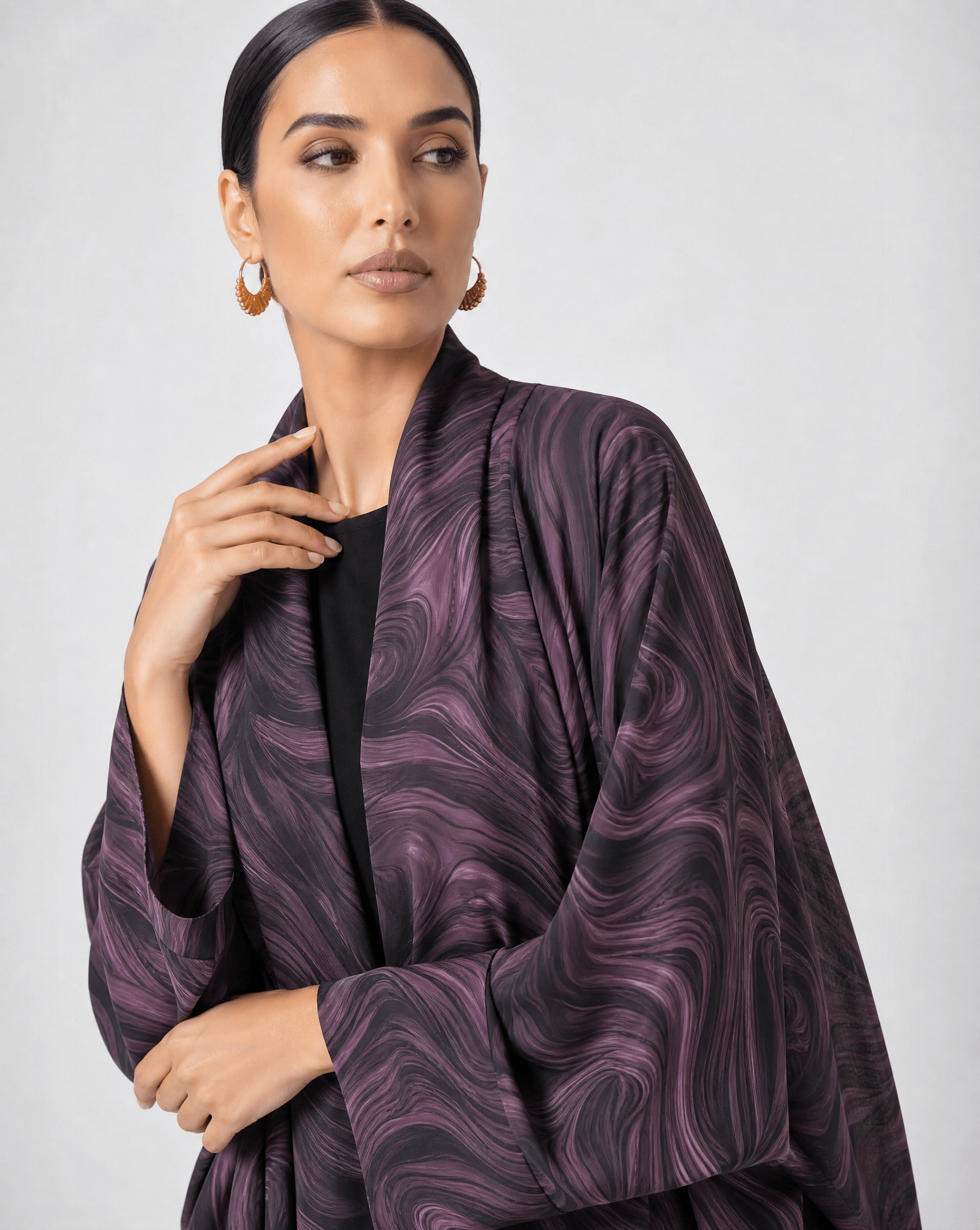 MQE21 ABAYA - QATARIA ABAYA - MIRA Y MANO