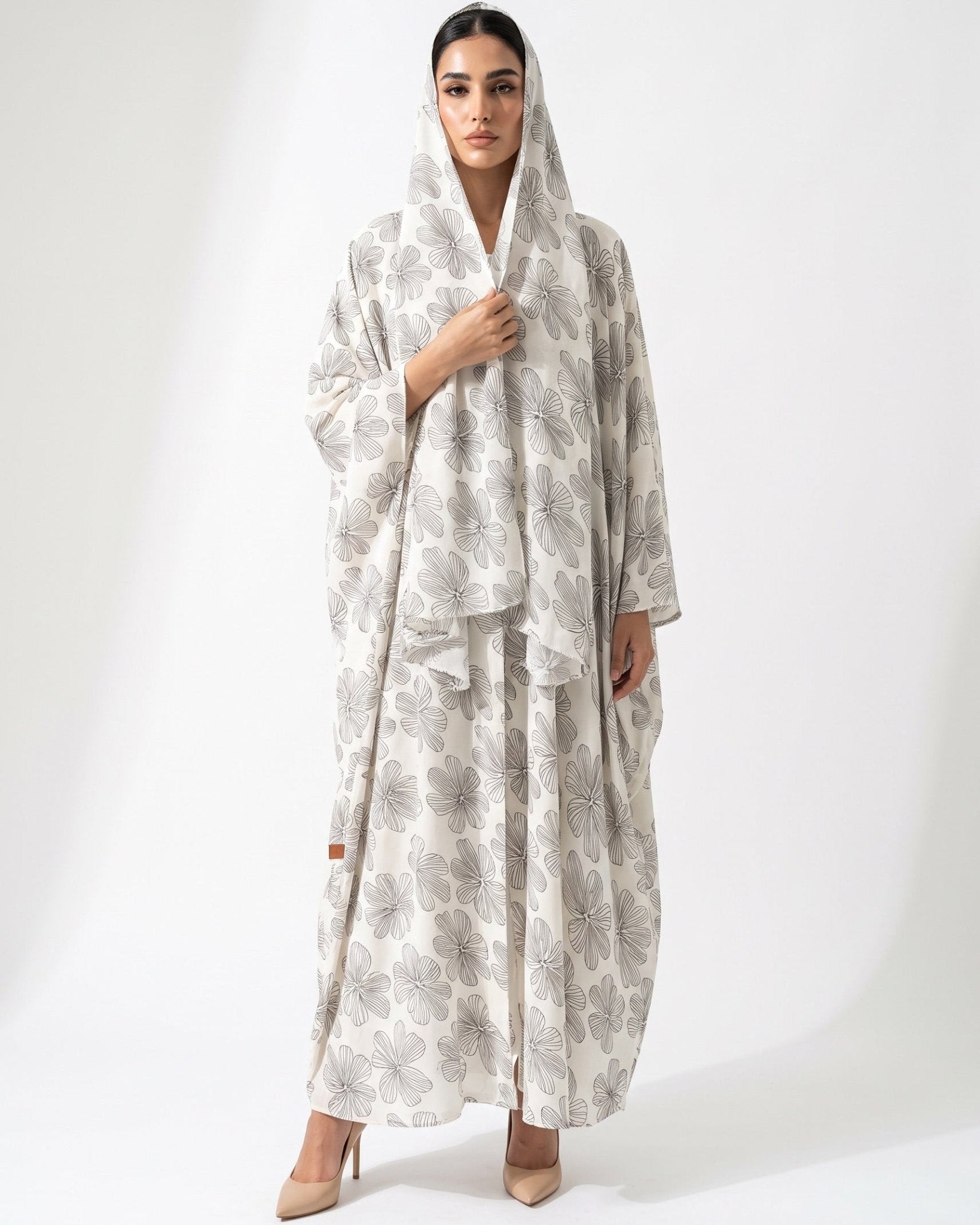 MQE9 ABAYA - QATARIA ABAYA - MIRA Y MANO