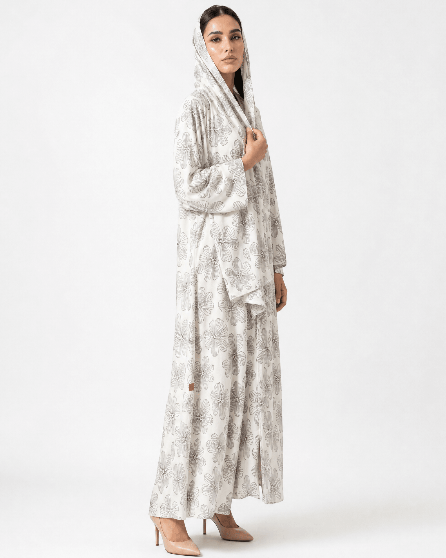 MQE9 ABAYA - QATARIA ABAYA - MIRA Y MANO