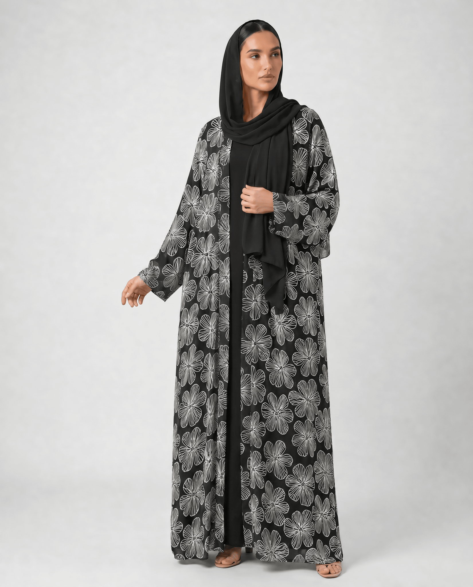 MQE9-BK ABAYA - QATARIA ABAYA - MIRA Y MANO