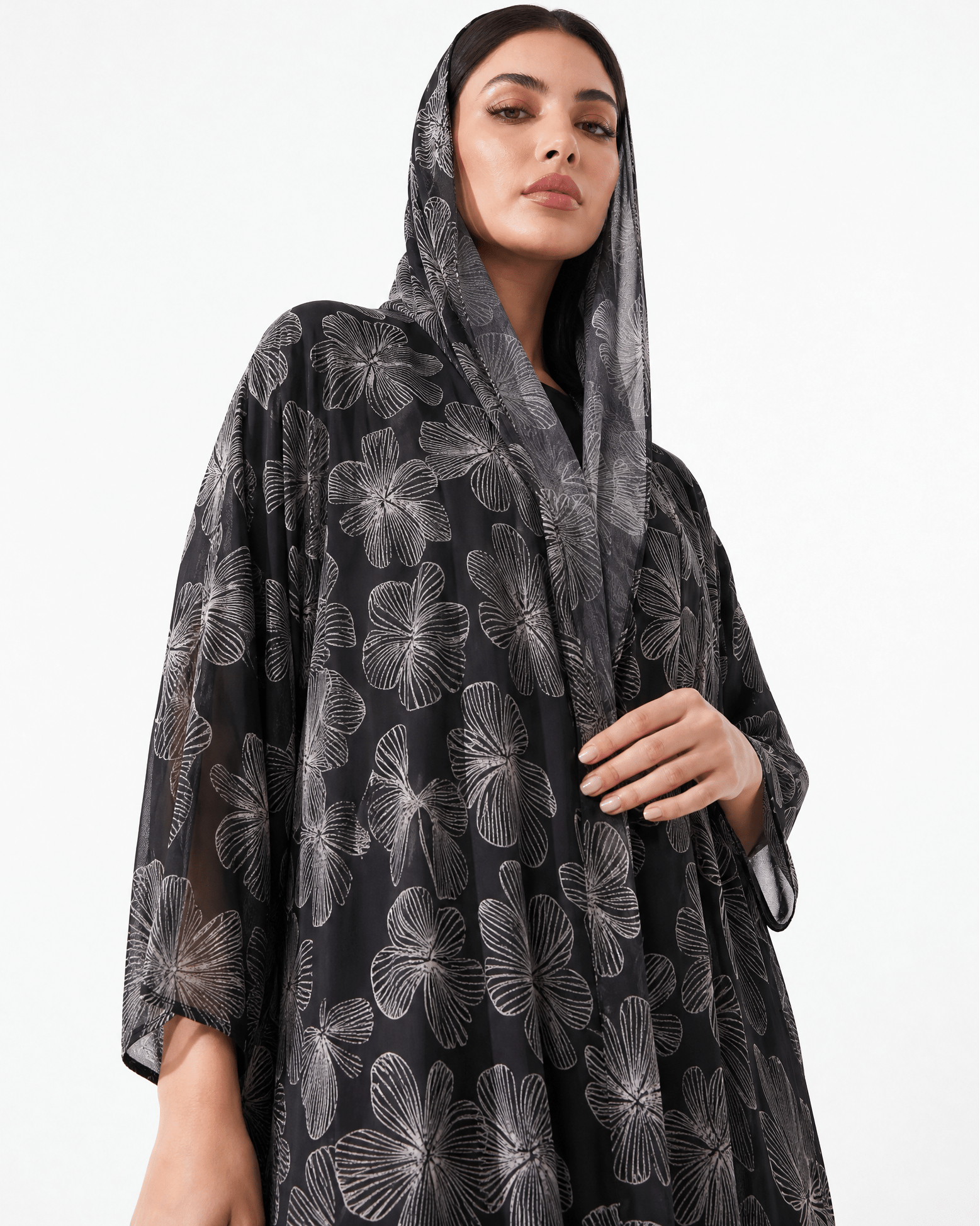MQE9-BK – Black Chiffon Abaya - QATARIA ABAYA - MIRA Y MANO