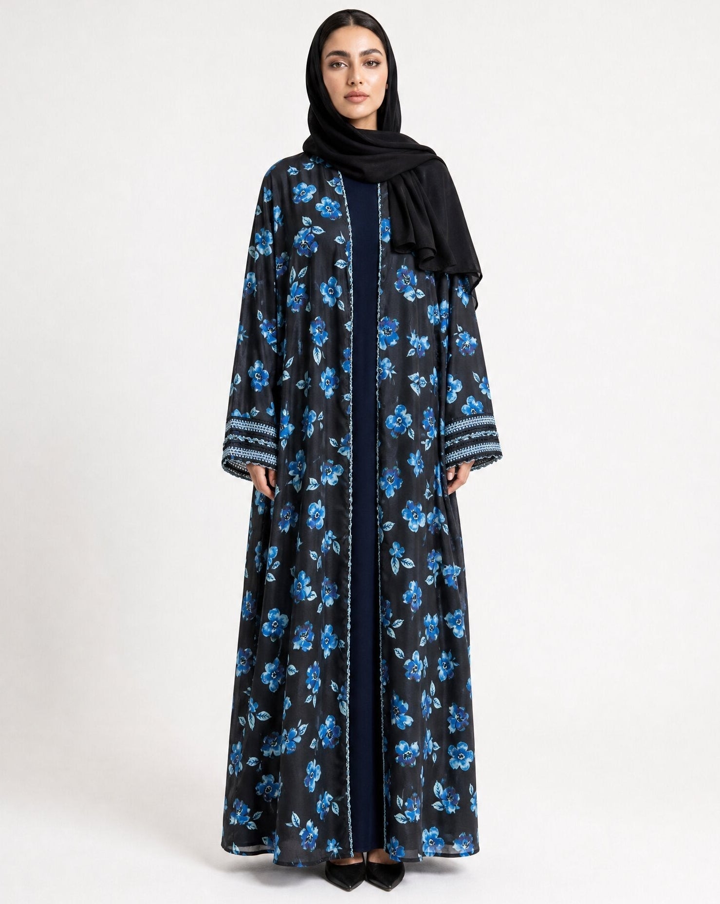 QA11 ABAYA - QATARIA ABAYA - MIRA Y MANO
