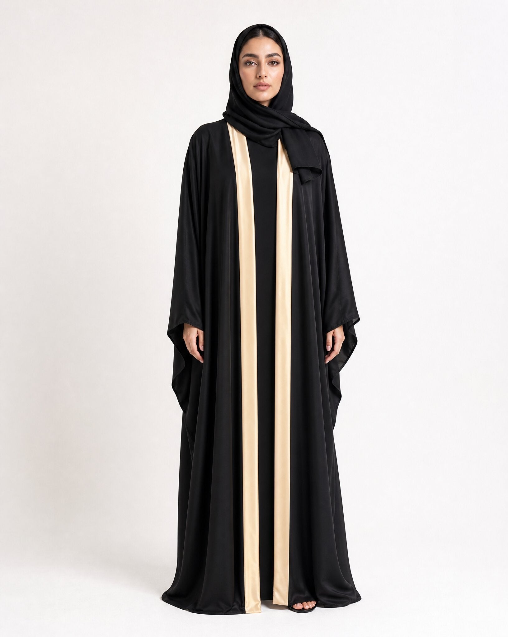 QA41 – Black Silk Abaya - QATARIA ABAYA - MIRA Y MANO