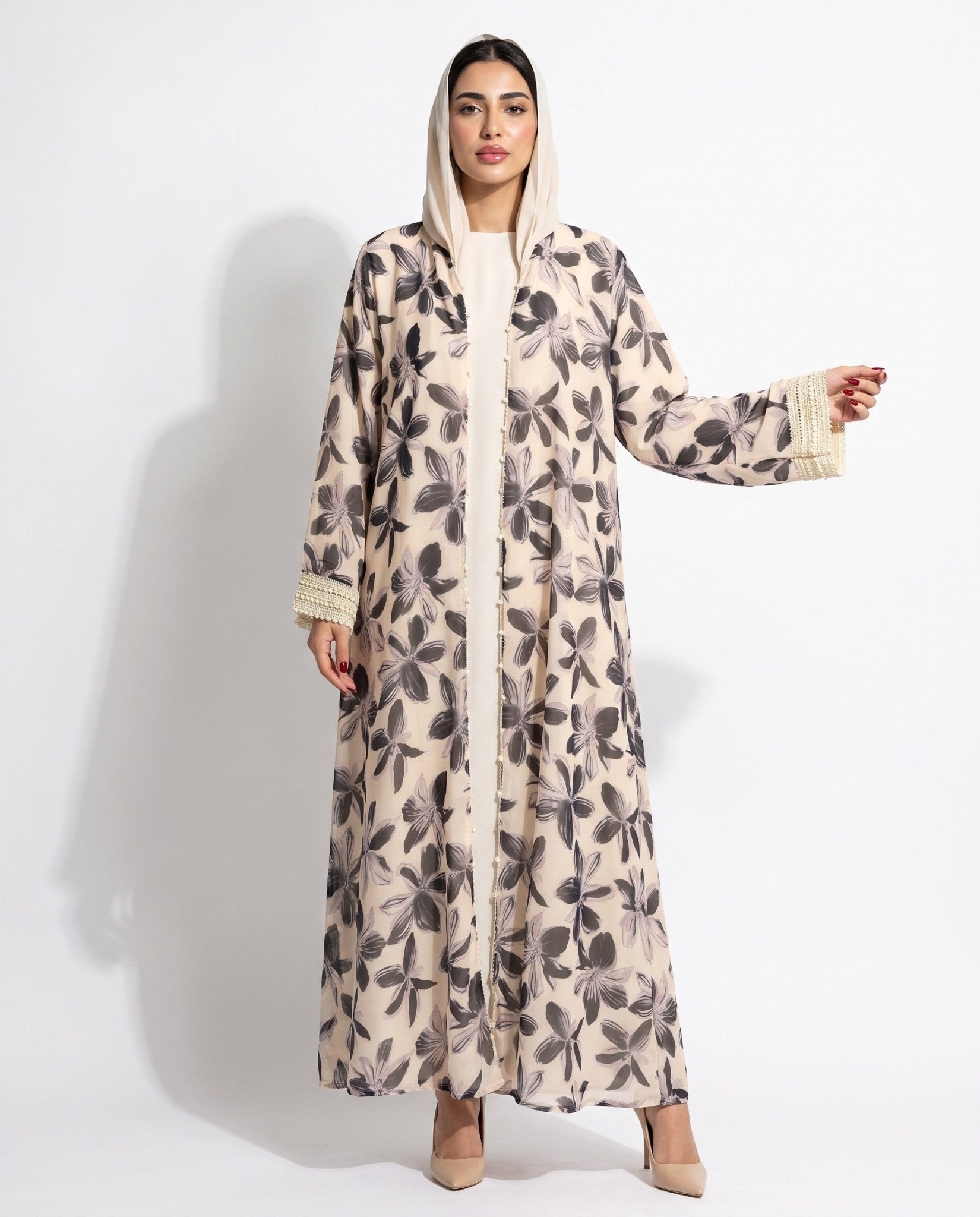 QM2608 – Beige Chiffon Abaya - QATARIA ABAYA - MIRA Y MANO
