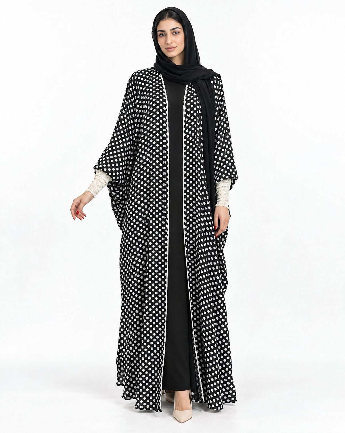 QTR QM40 - Black Chiffon Abaya - MIRA Y MANO