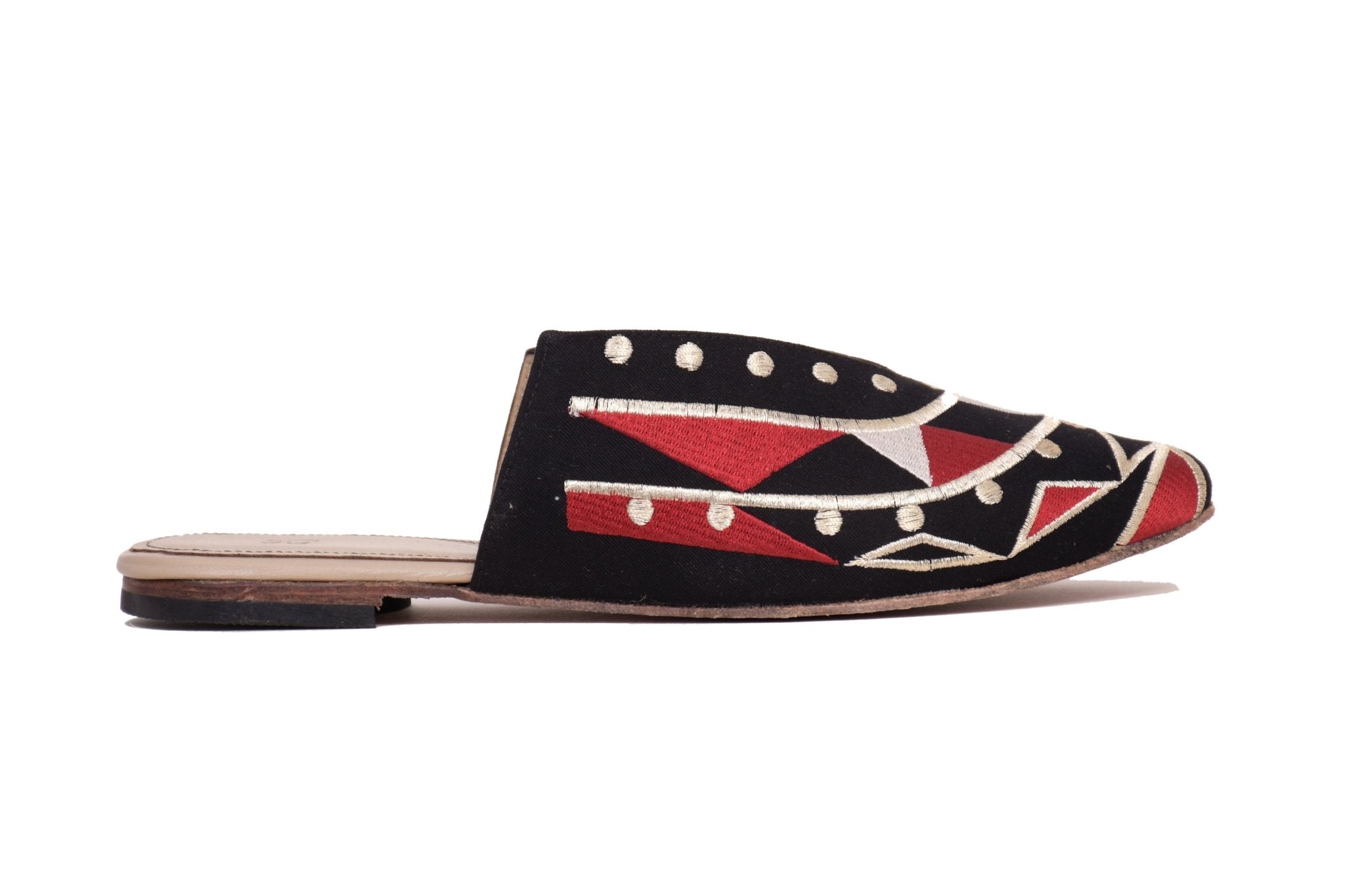 LAYLA FLATS - RAMLA - MIRA Y MANO