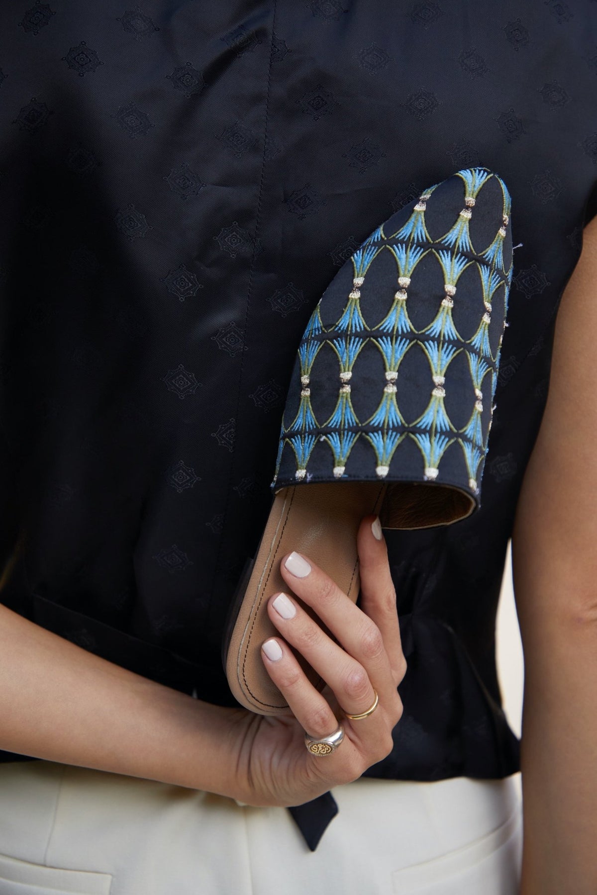 RAMLA LOTTI SHOES - MIRA Y MANO