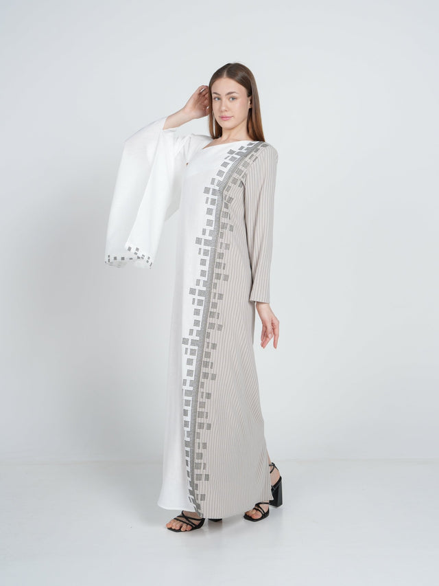 C - 017 - DG KAFTAN - RANA ISMAIL - MIRA Y MANO