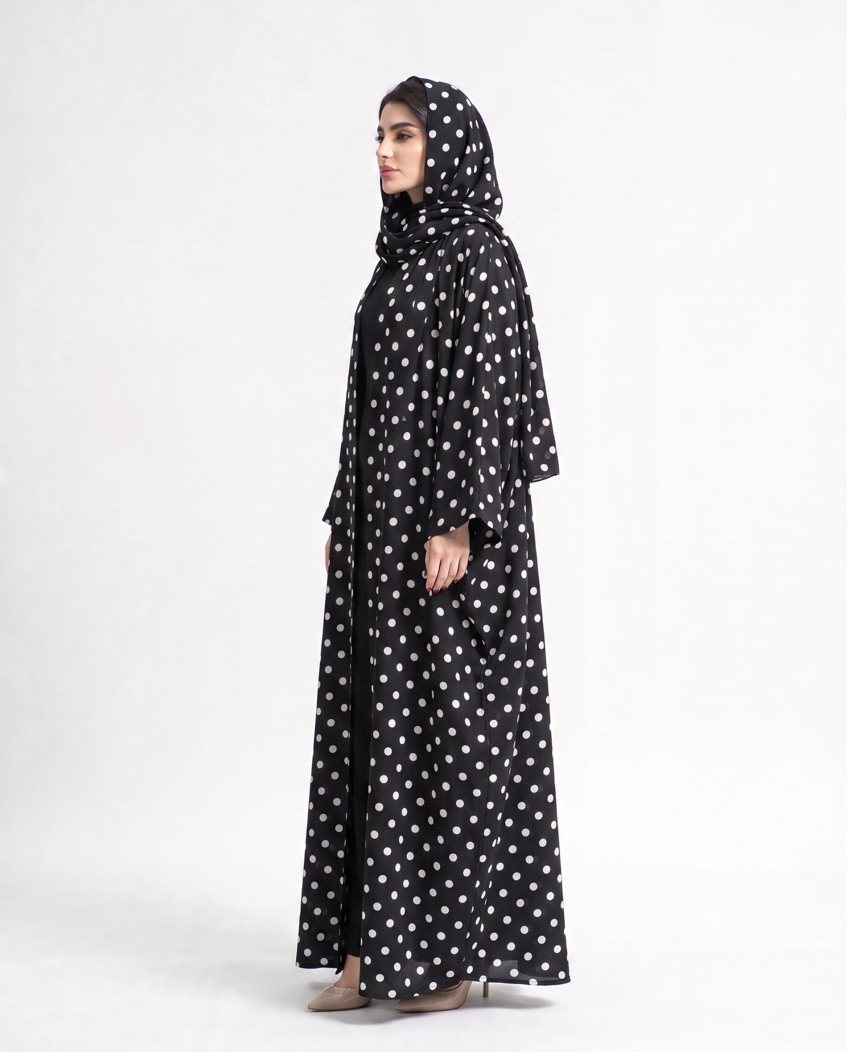 RB 0115 – Black Crepe Abaya - RASHA BILAL - MIRA Y MANO