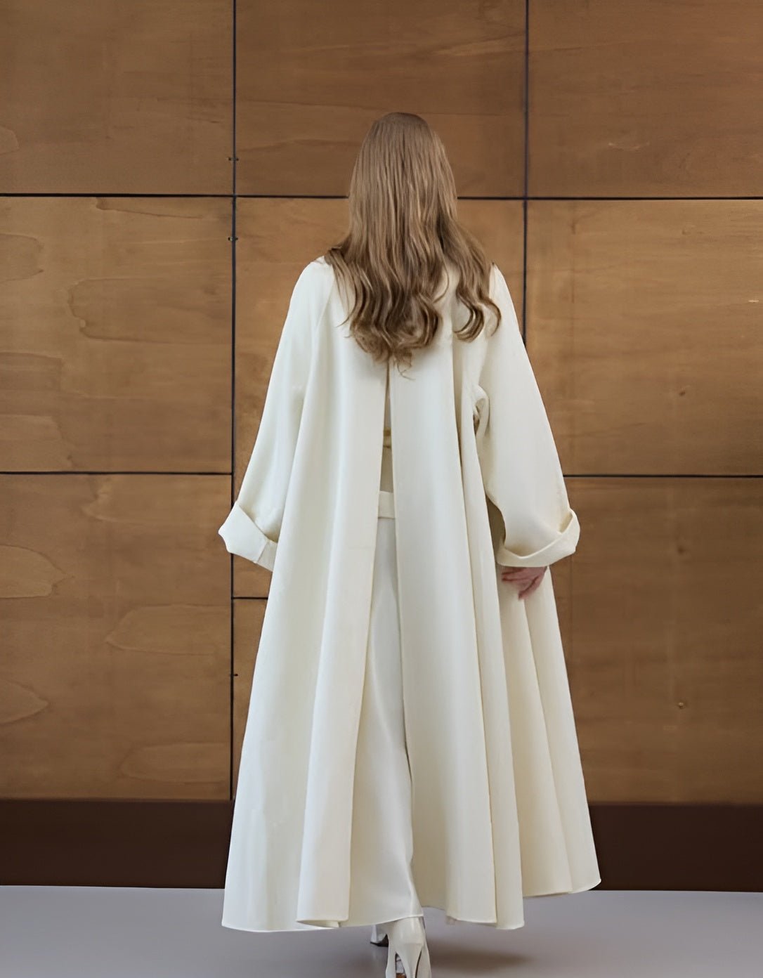 R - FW25 - N5 FARWA - REGISTERED - MIRA Y MANO