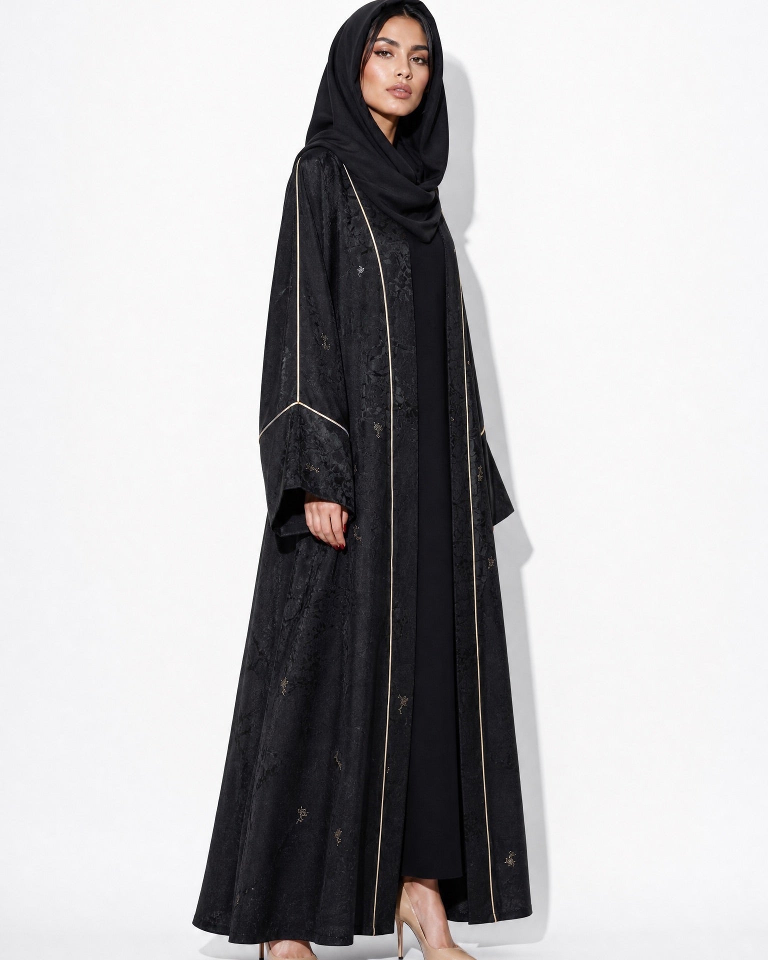 SS25R012-BK – Abaya - RIBBON - MIRA Y MANO