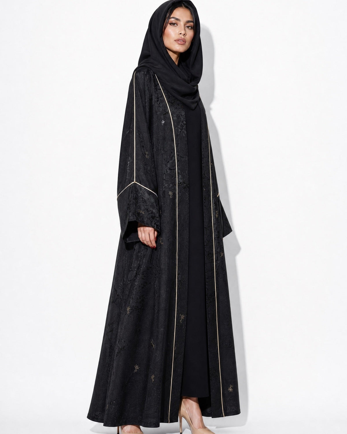 SS25R012-BK – Abaya - MIRA Y MANO