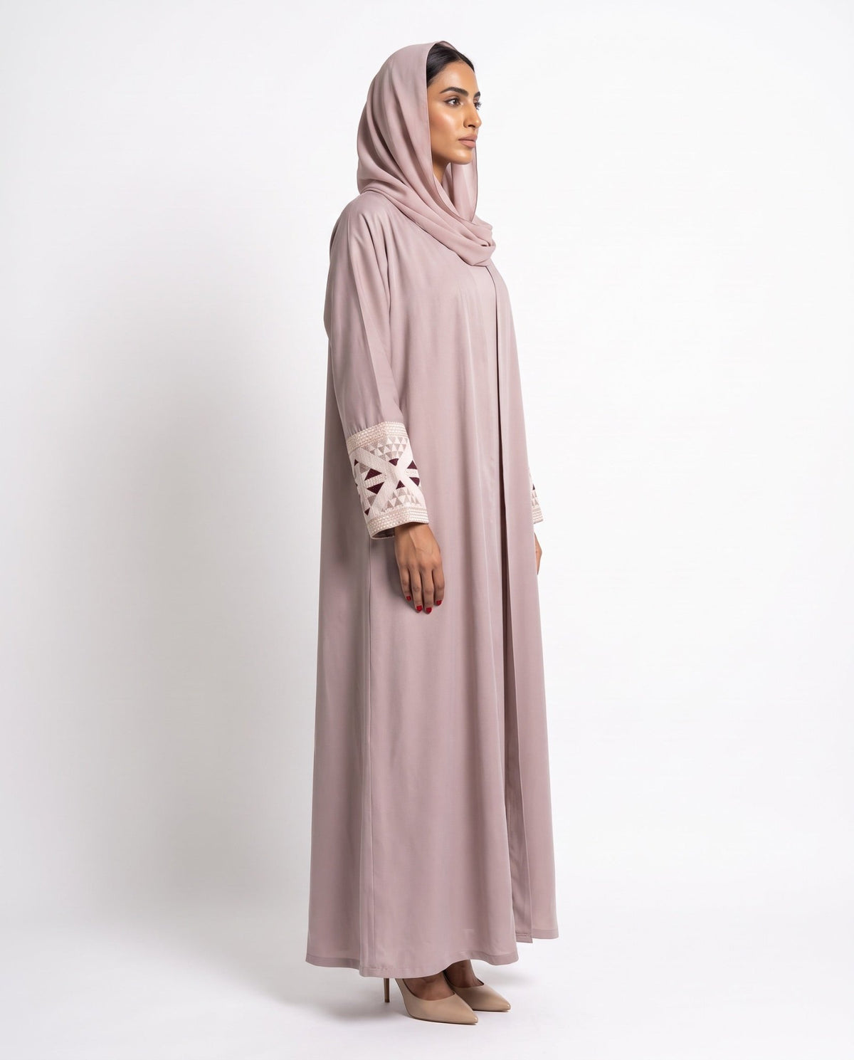 SS26R015-PK – عباية – MIRA Y MANO