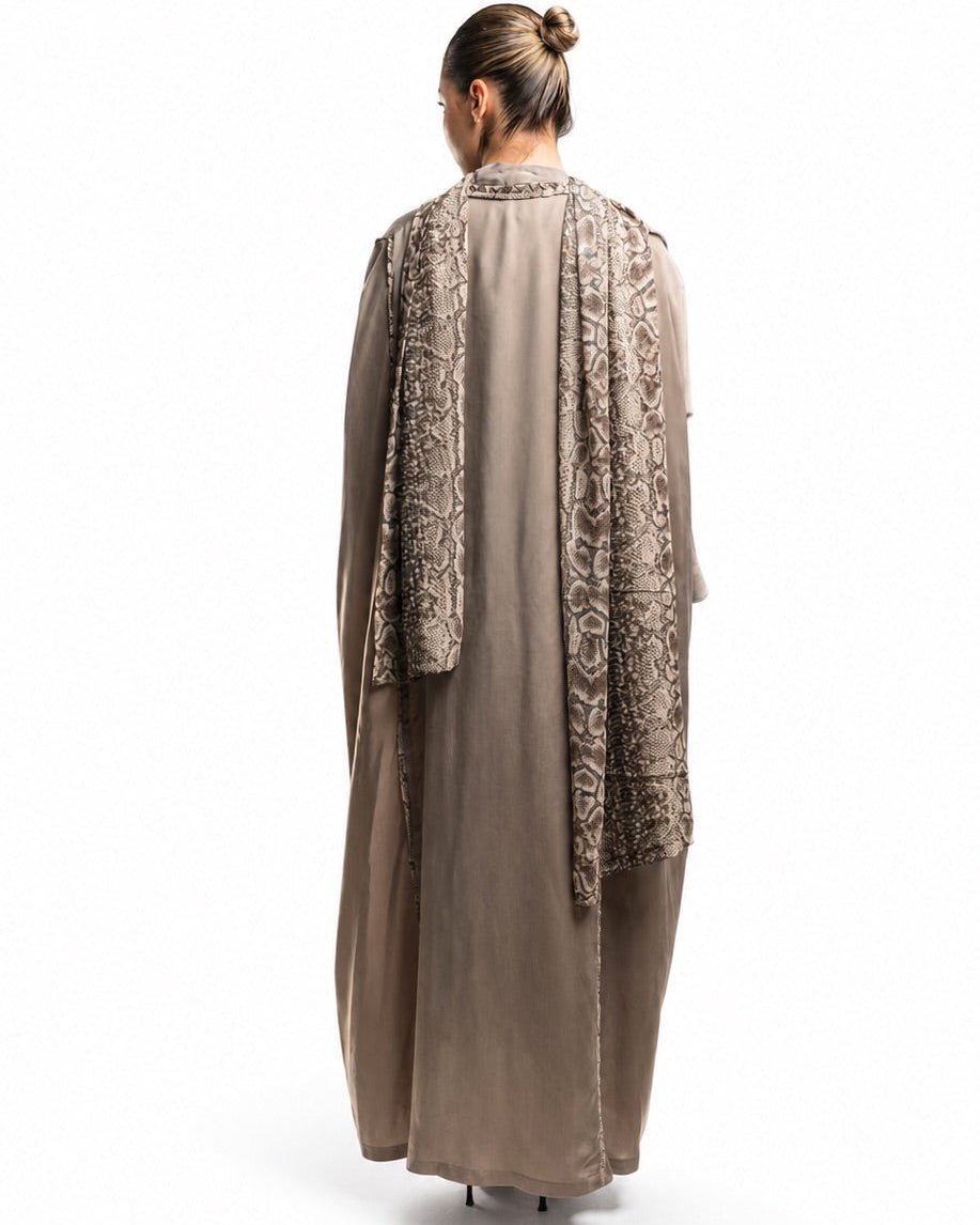 SS26R02-GR ABAYA - RIBBON - MIRA Y MANO
