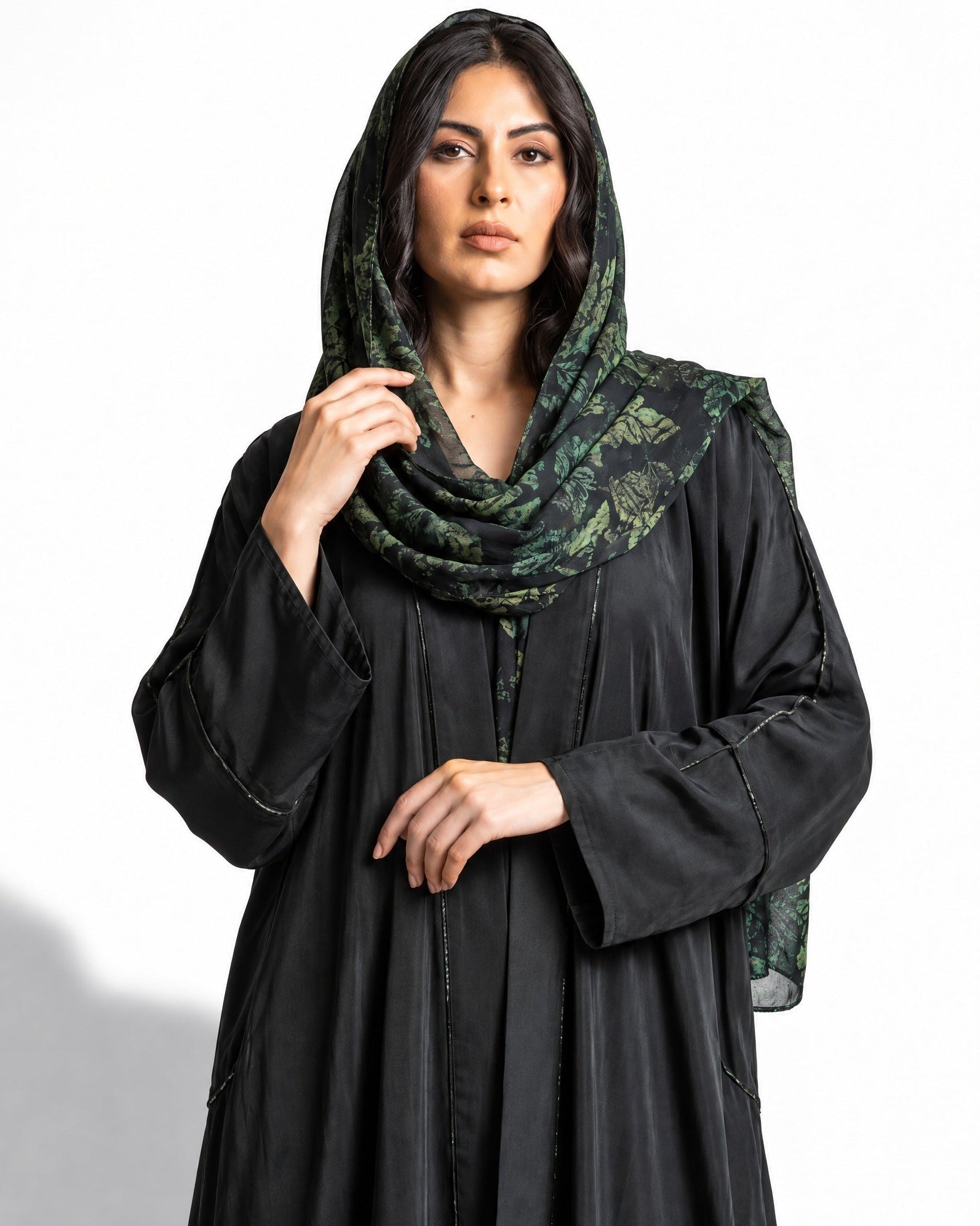SUHAD-GR – Black Washed Silk Abaya - RIBBON - MIRA Y MANO
