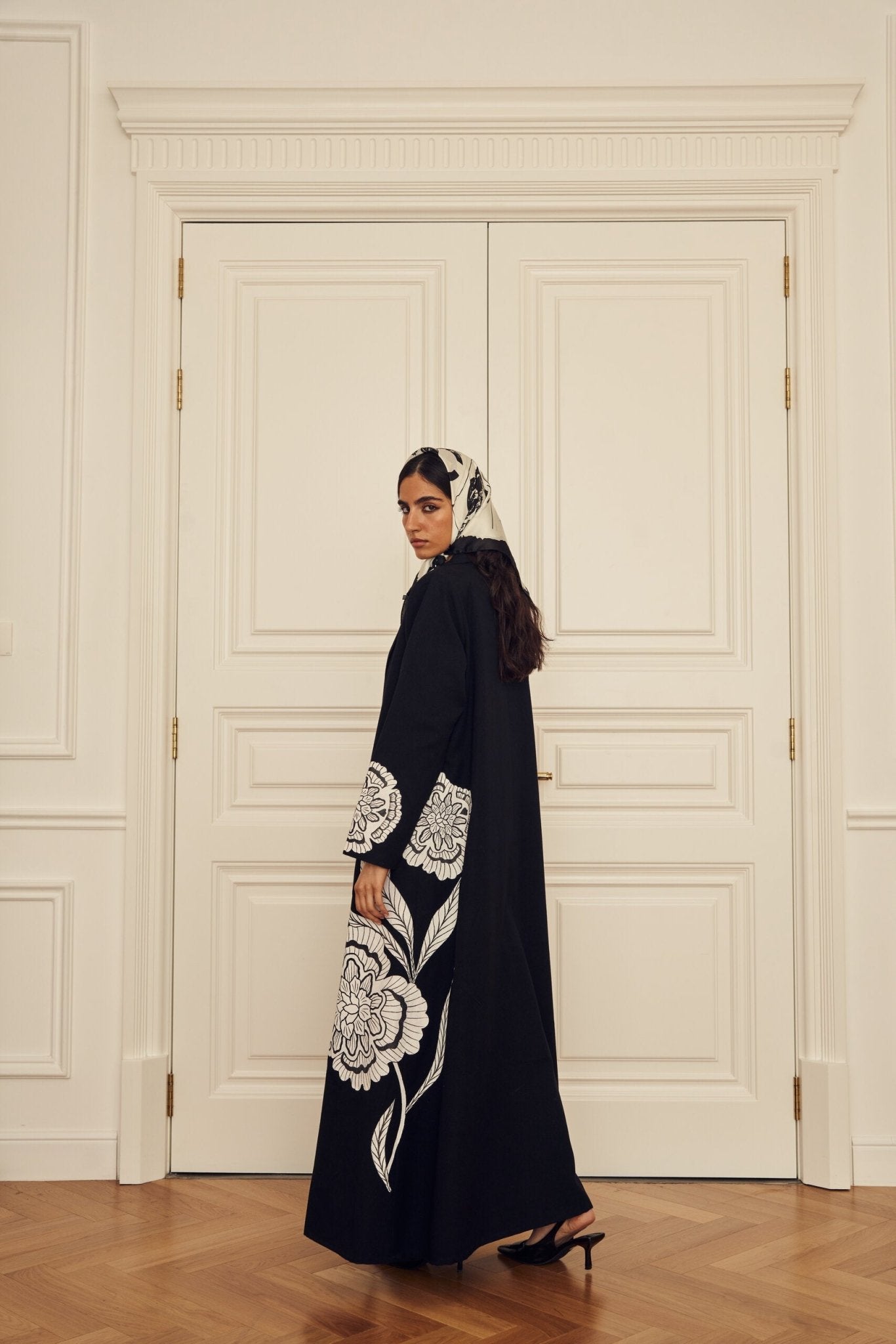 SAI 014 ABAYA - SAI - MIRA Y MANO