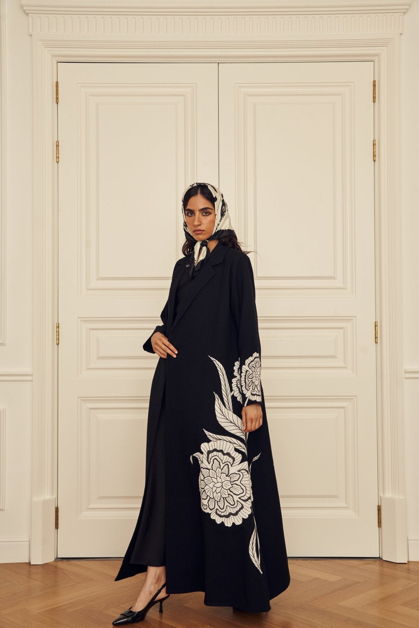 SAI 014 ABAYA - SAI - MIRA Y MANO