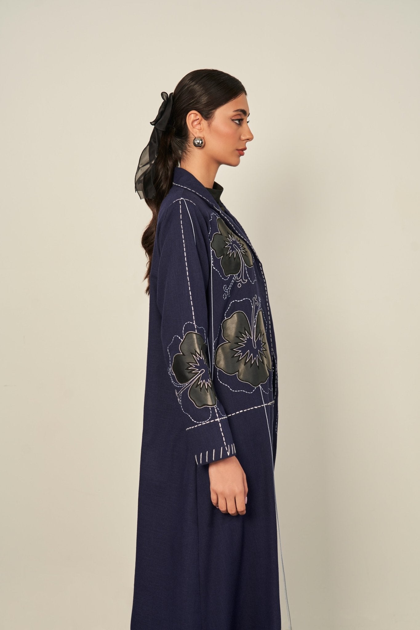 SAI 016 ABAYA - SAI - MIRA Y MANO