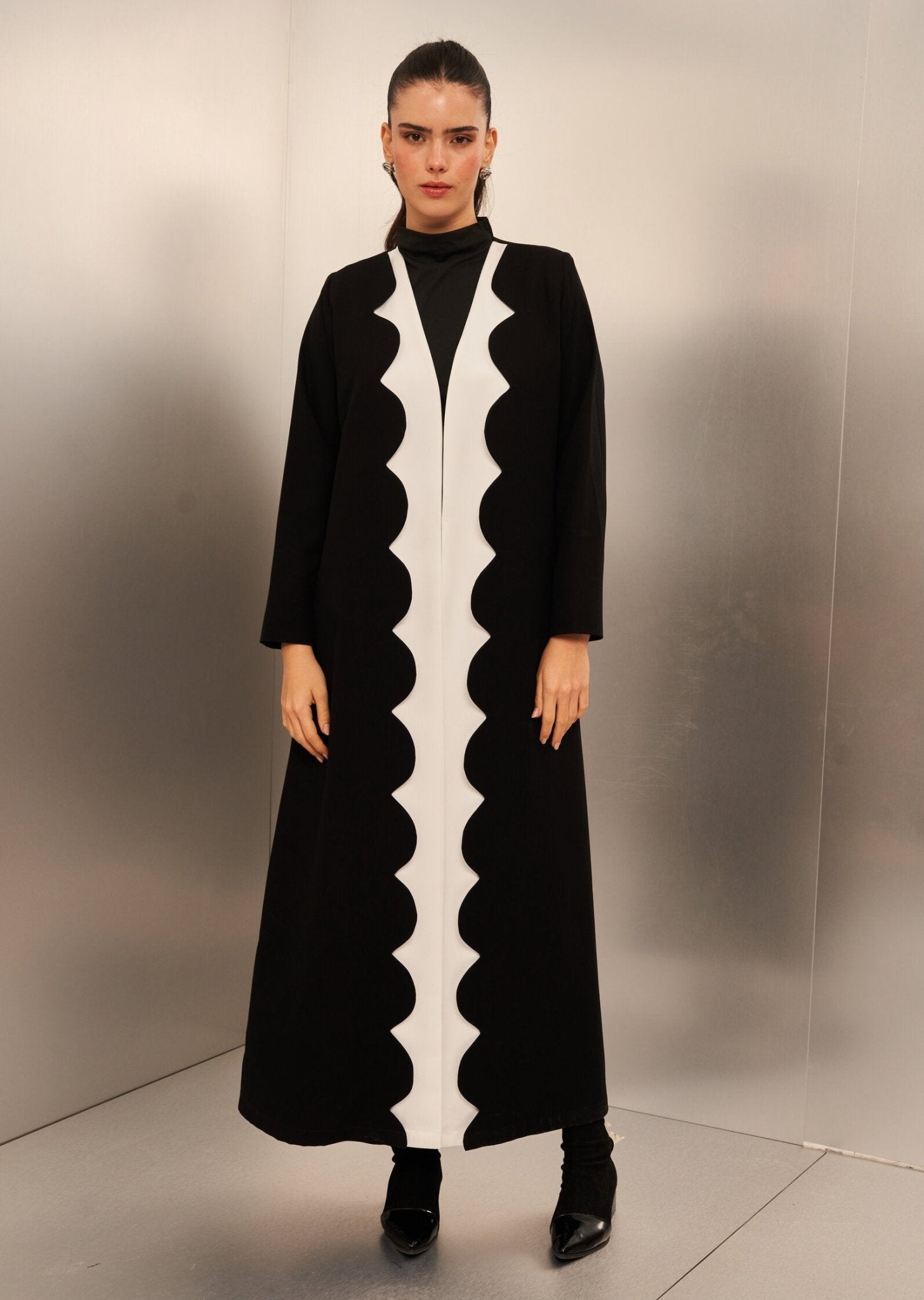 SAI 039 ABAYA - SAI - MIRA Y MANO