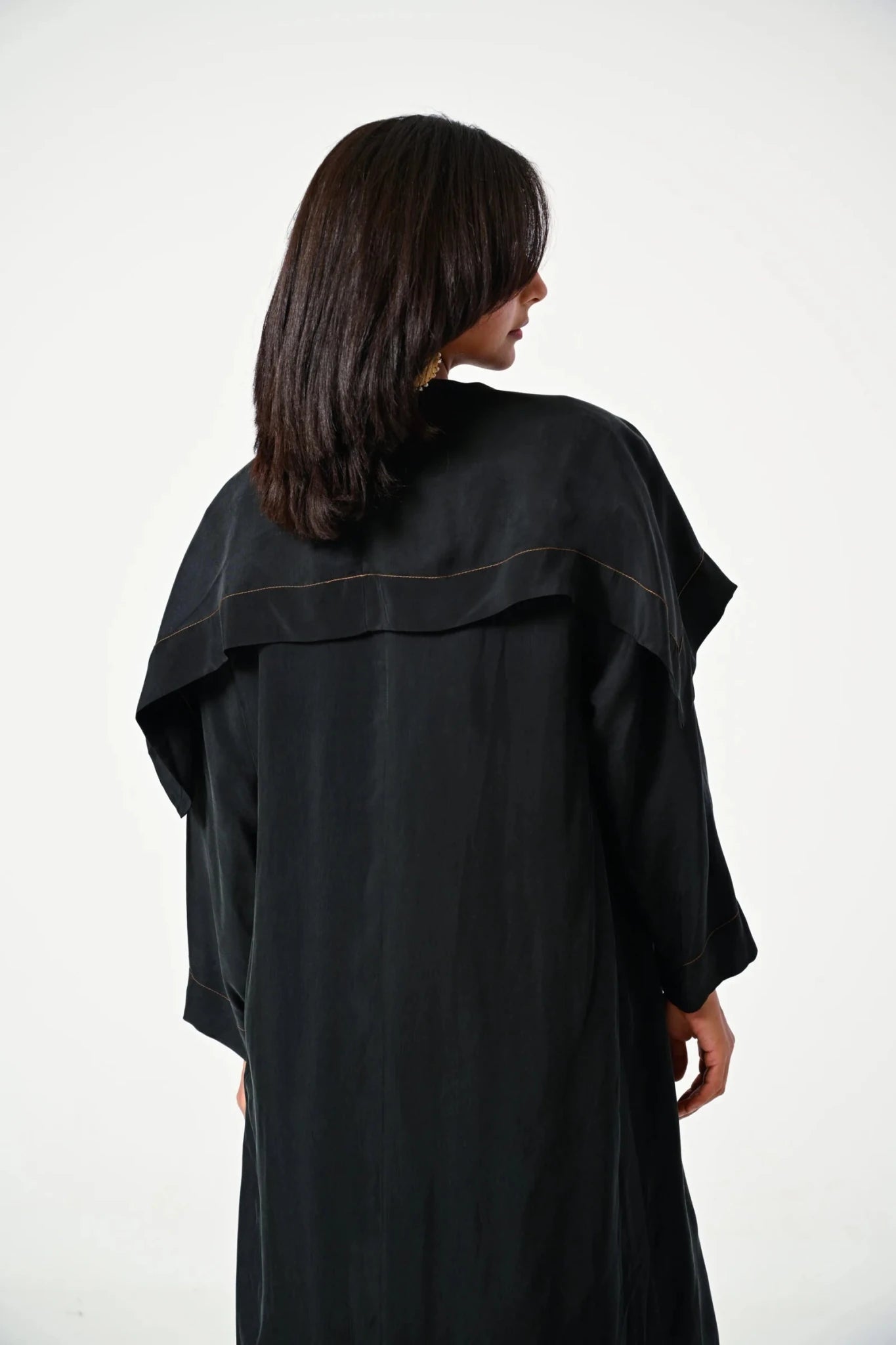 SISABWB ABAYA - SARA INTABI - MIRA Y MANO