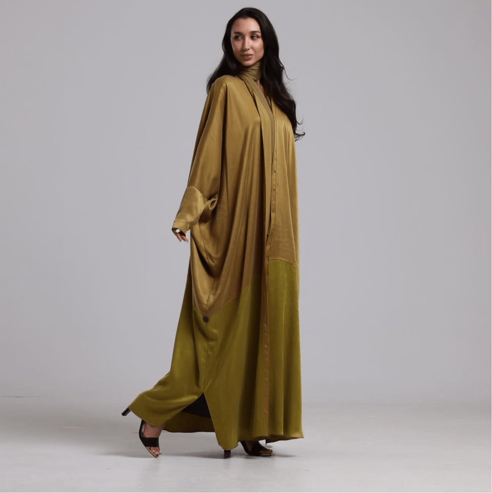 SISHBGM ABAYA - SARA INTABI - MIRA Y MANO