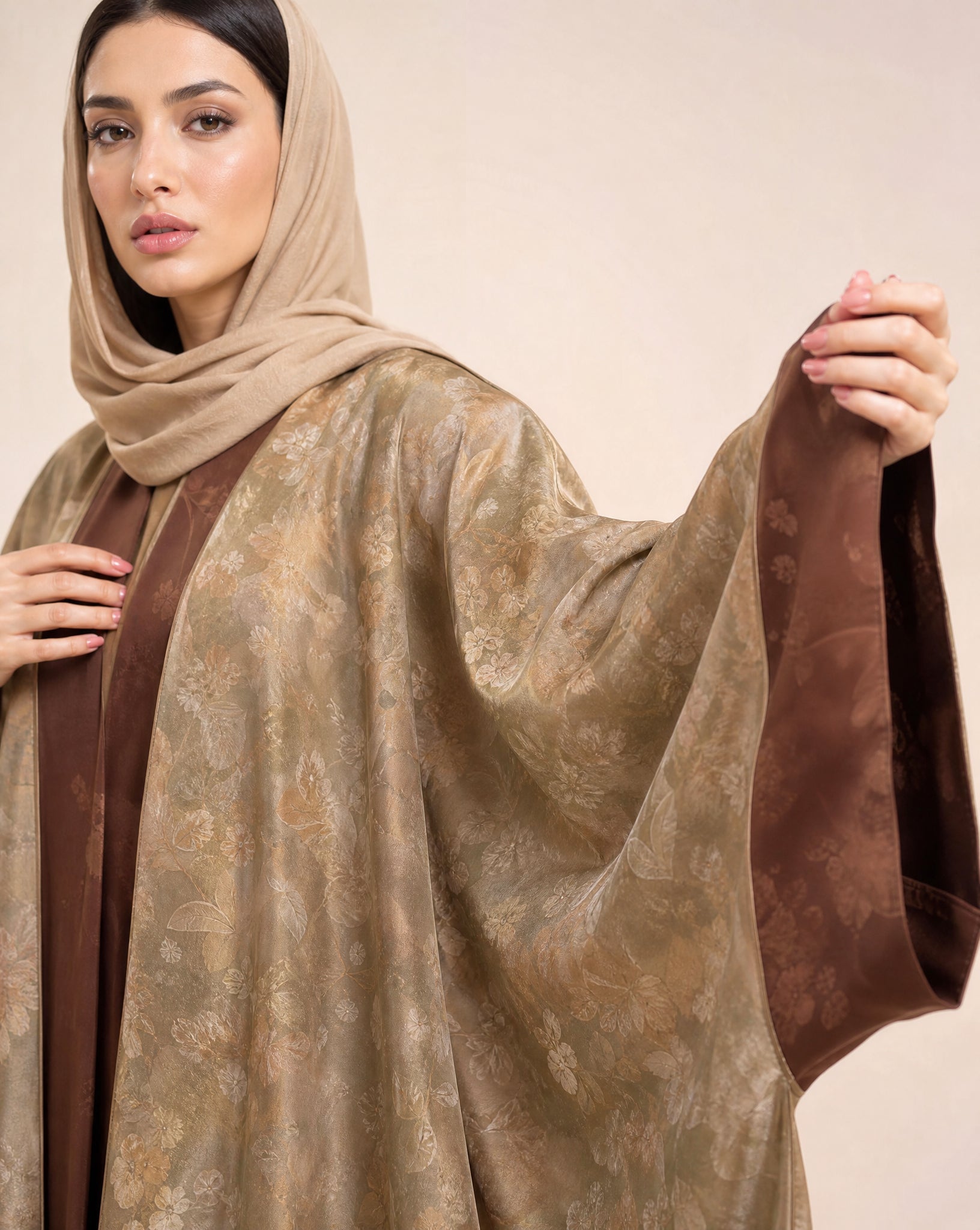 SISJSSK ABAYA - SARA INTABI - MIRA Y MANO