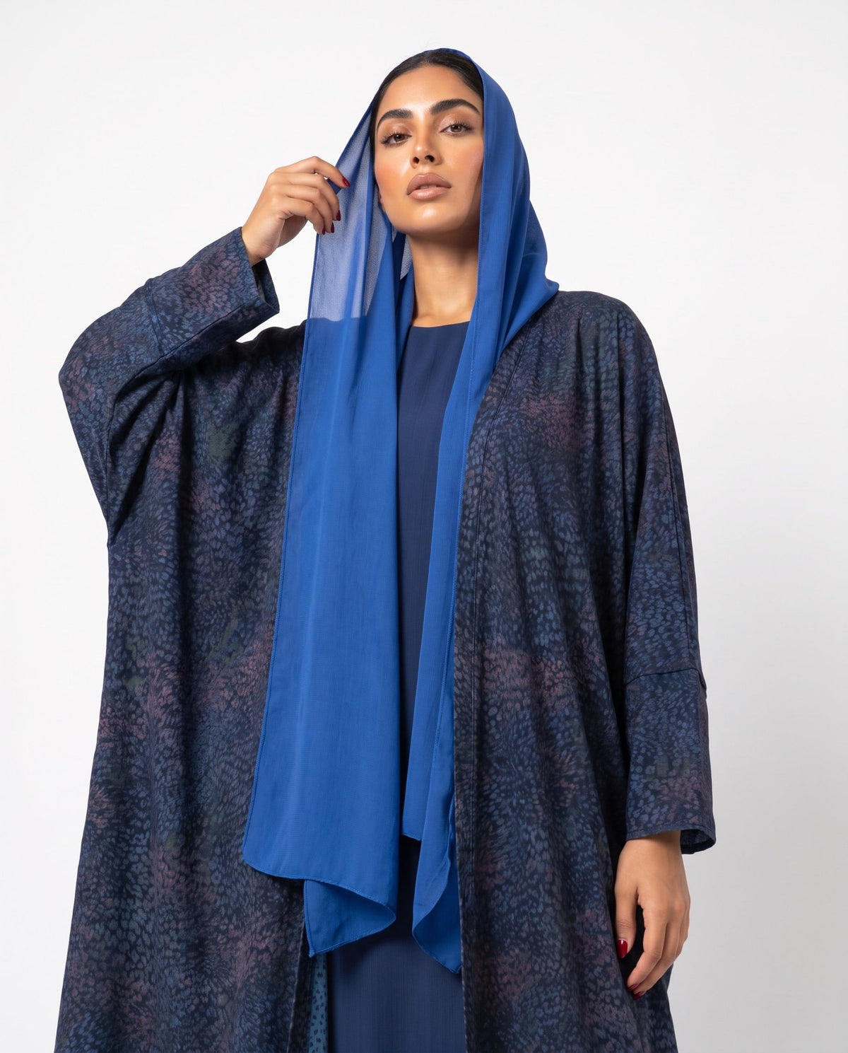 SISOAWS1 – Blue Washed Silk Abaya - SARA INTABI - MIRA Y MANO