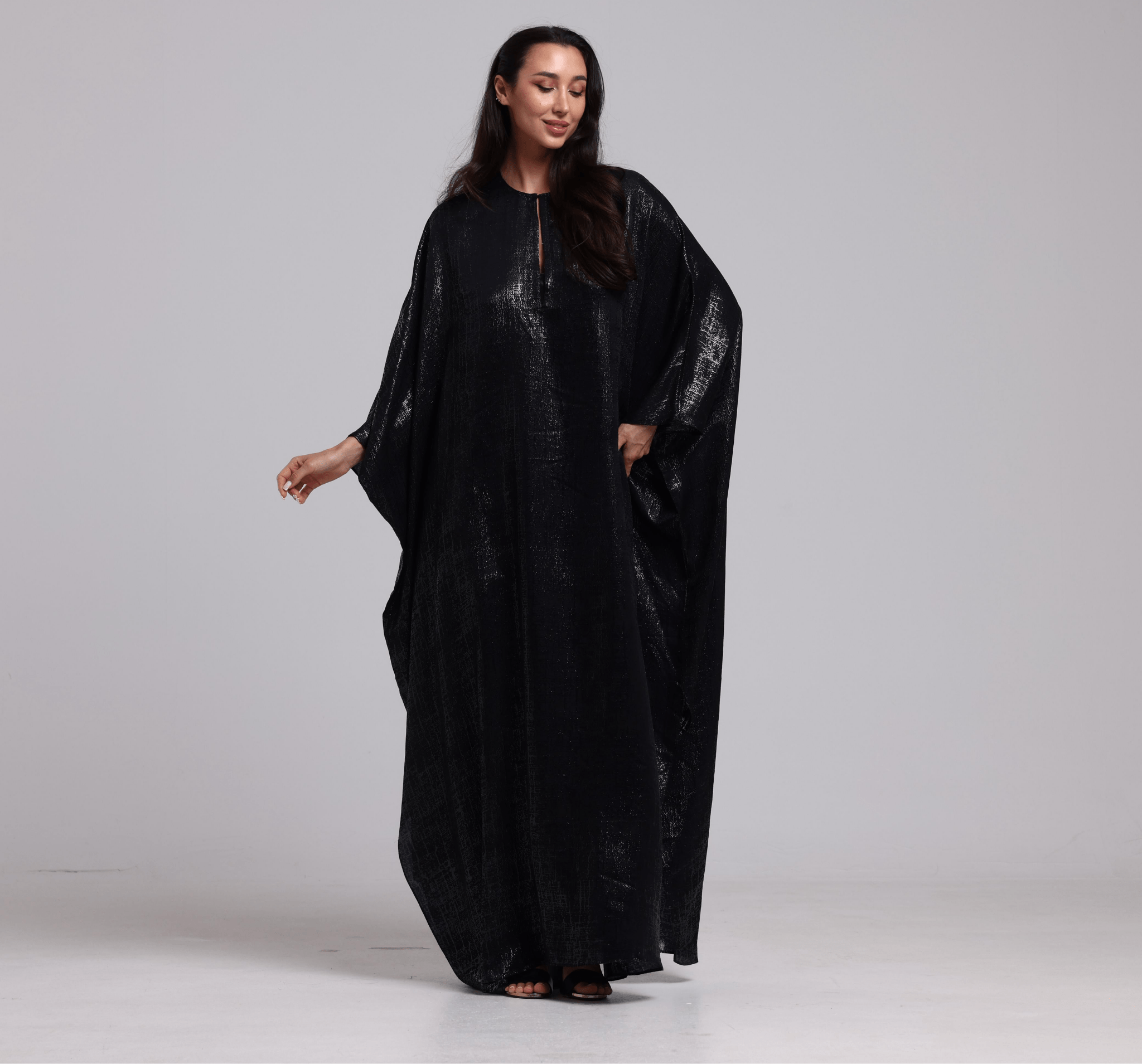 SISSHBL KAFTAN - SARA INTABI - MIRA Y MANO