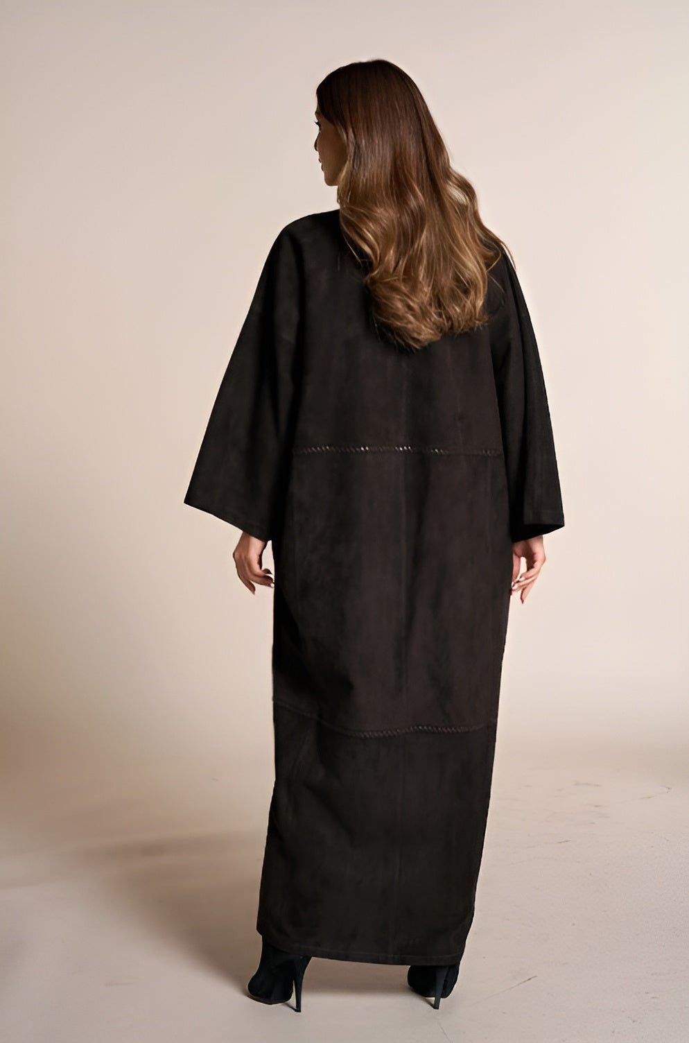 SISWSSS - BK ABAYA - SARA INTABI - MIRA Y MANO