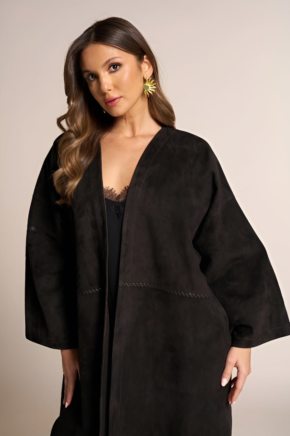 SISWSSS - BK ABAYA - SARA INTABI - MIRA Y MANO